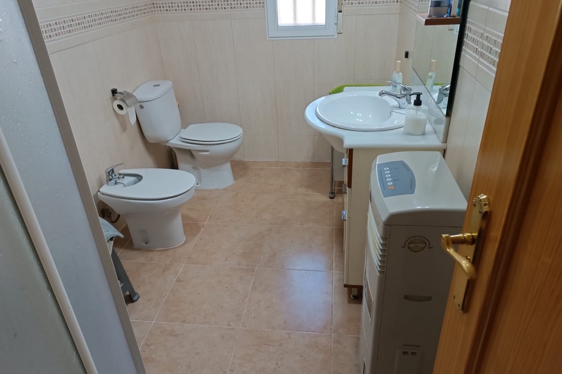 Revente - Villa -
Yecla - Inland