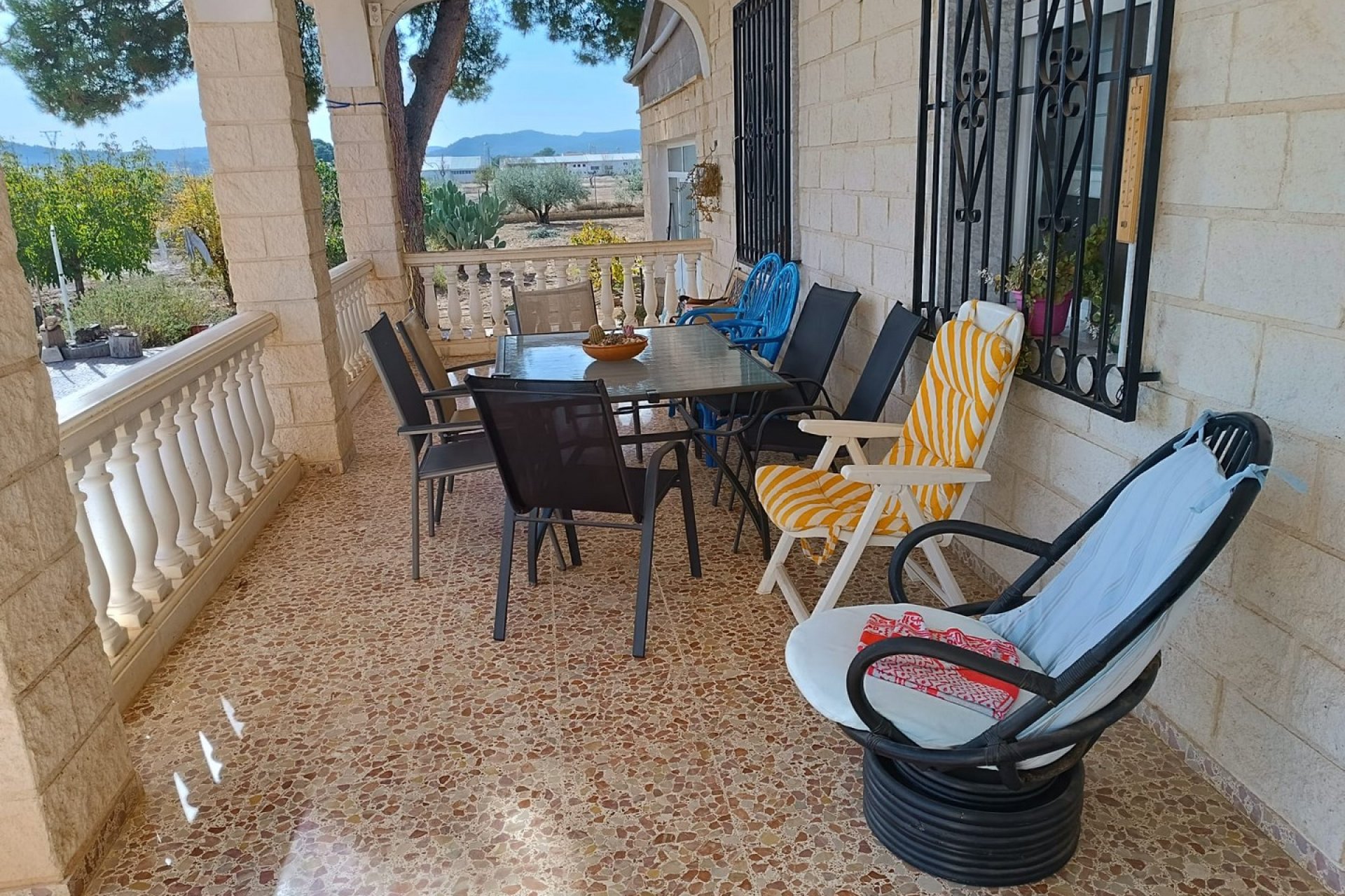 Revente - Villa -
Yecla - Inland