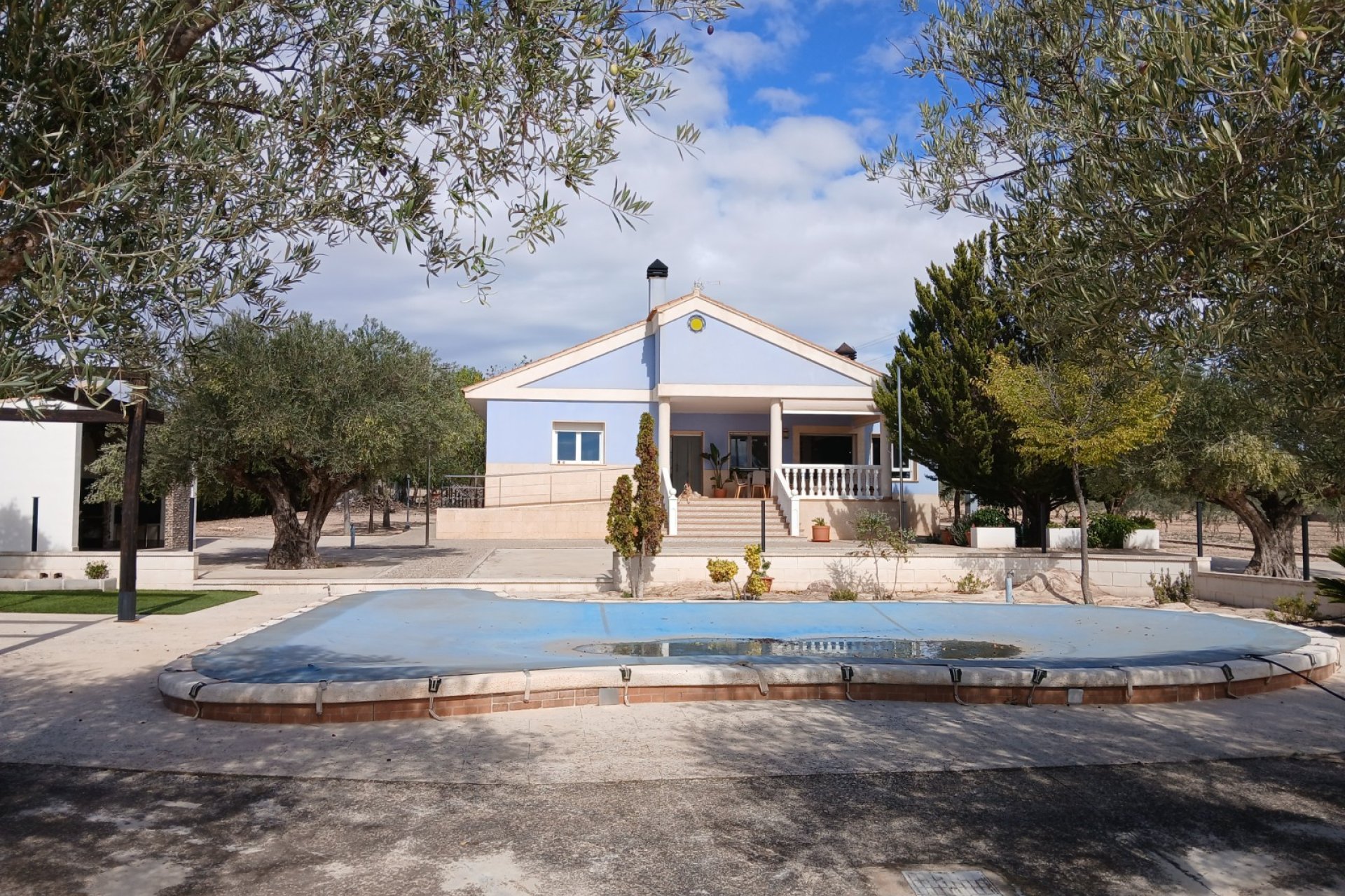 Revente - Villa -
Yecla - Inland