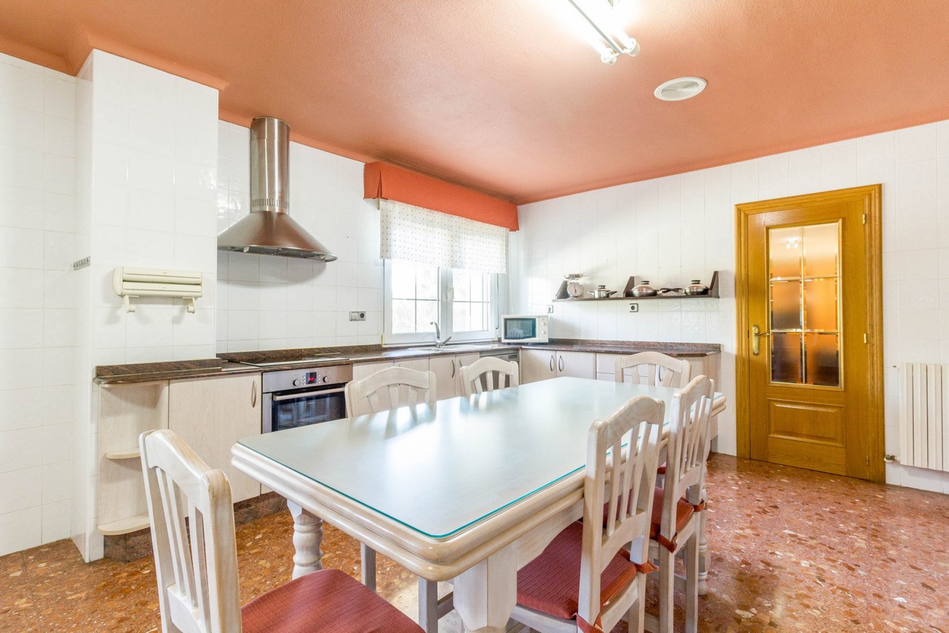 Revente - Villa -
Yecla - Inland