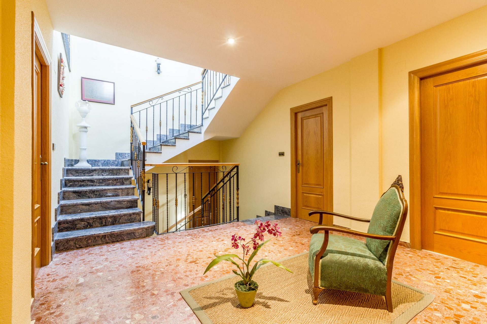 Revente - Villa -
Yecla - Inland