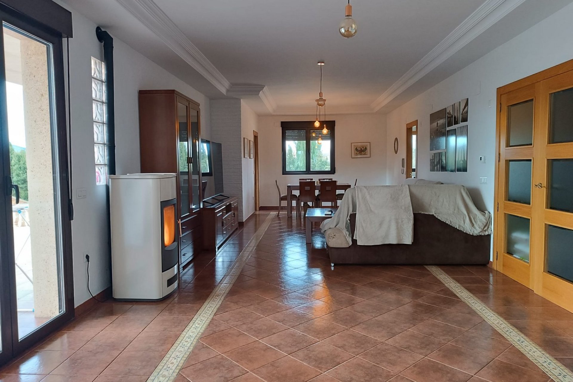 Revente - Villa -
Yecla - Inland