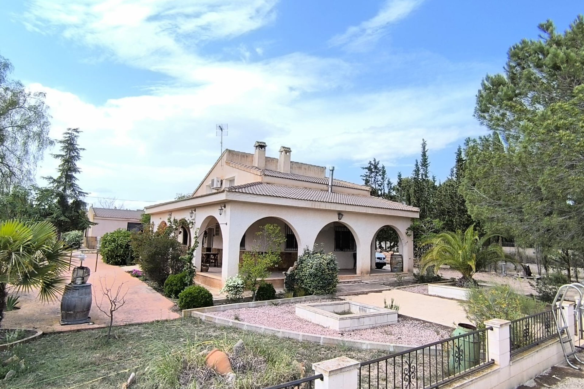 Revente - Villa -
Yecla - Inland