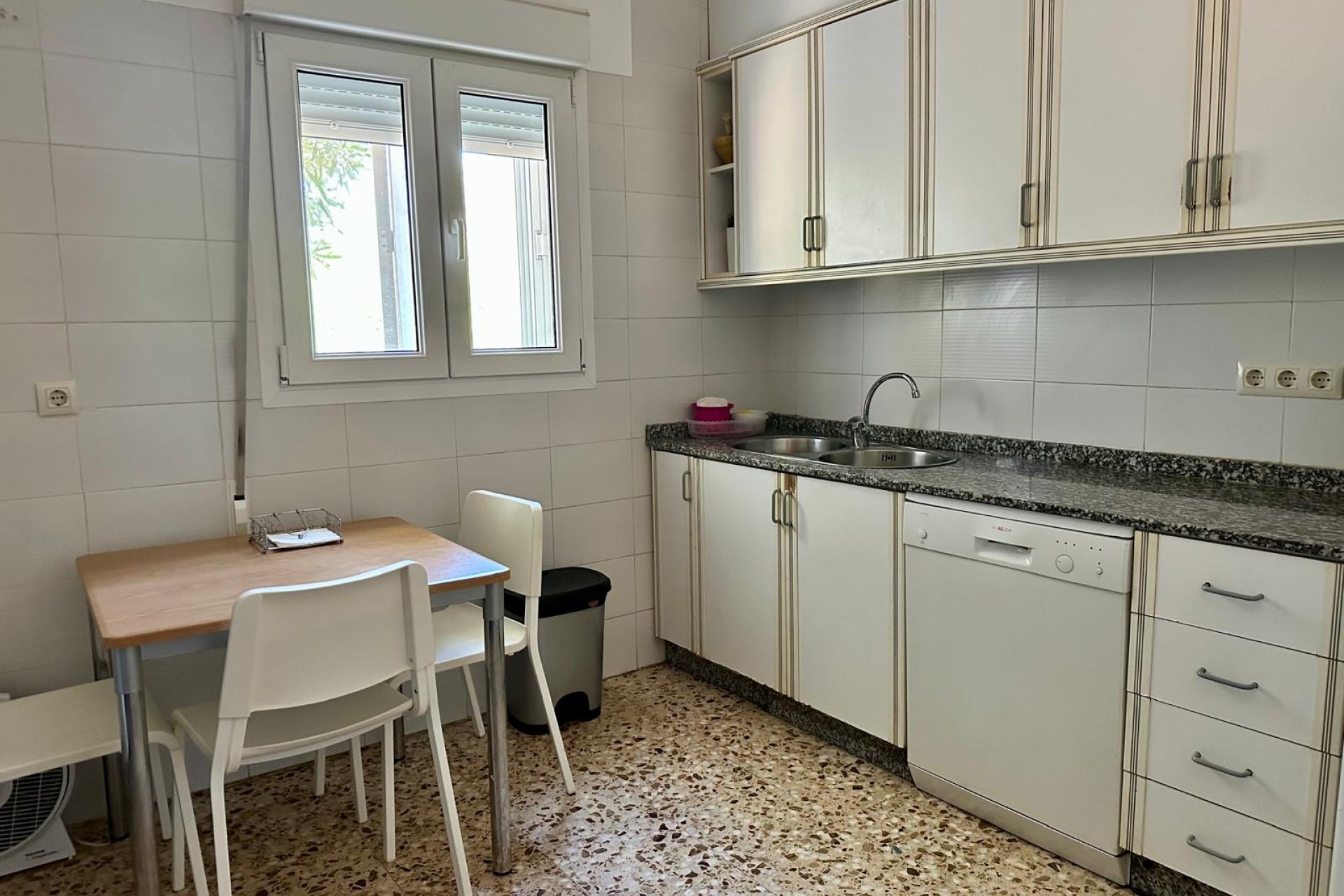 Revente - Villa -
Yecla - Inland