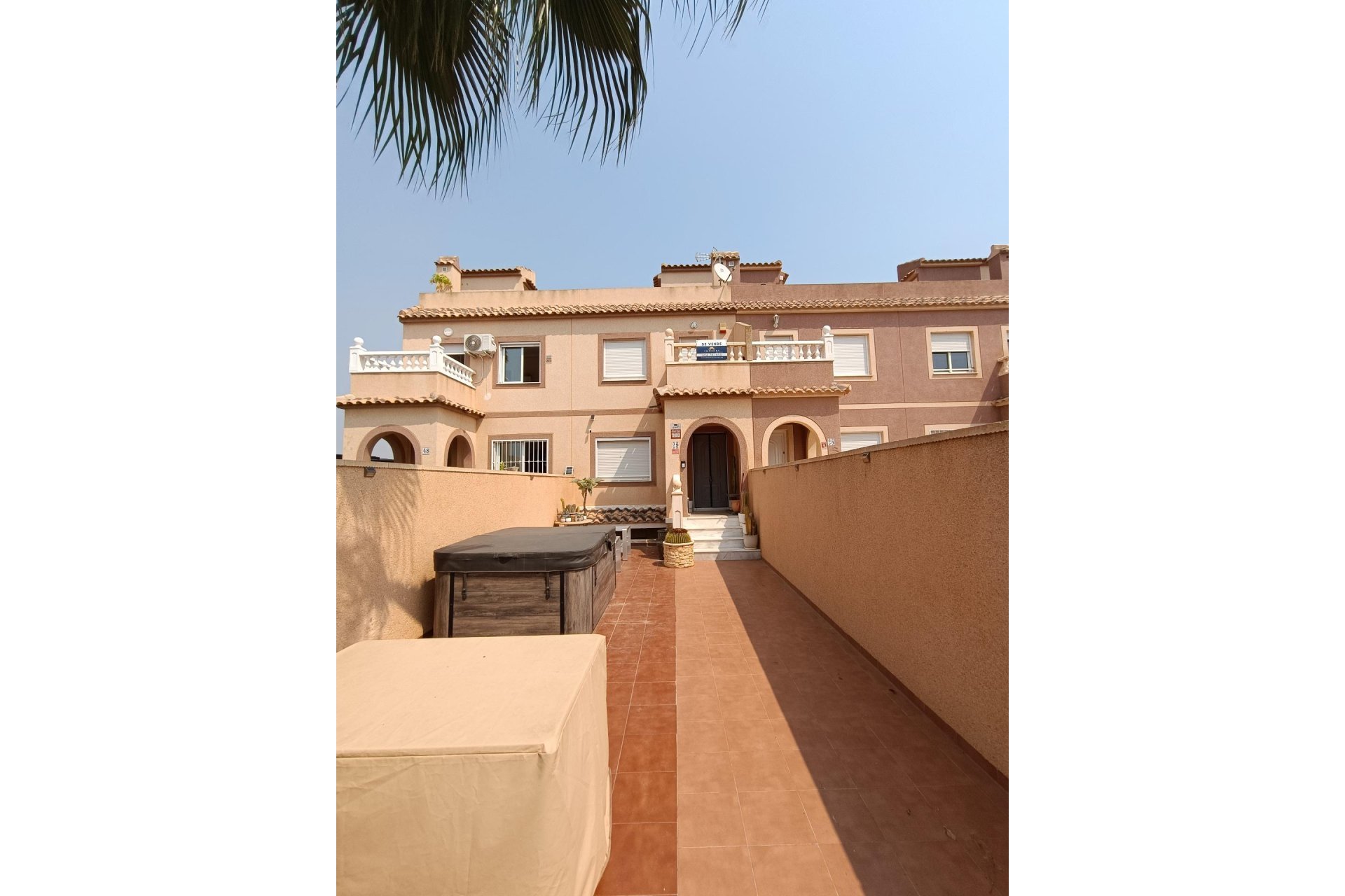 Revânzare - Casă înșiruită -
Avileses - Jerónimo Y Avileses
