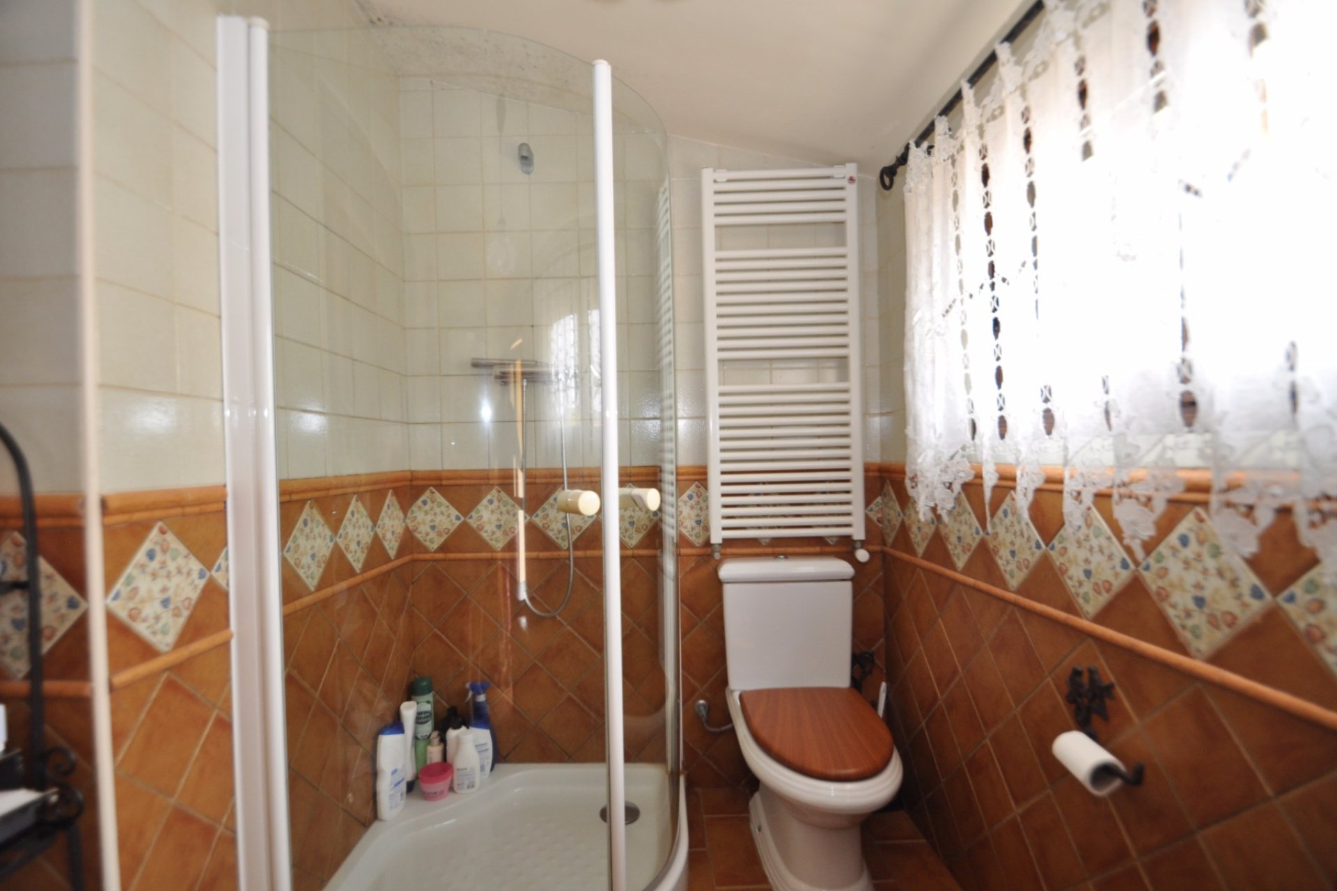 Revânzare - Casă înșiruită -
Chinorlet - Inland