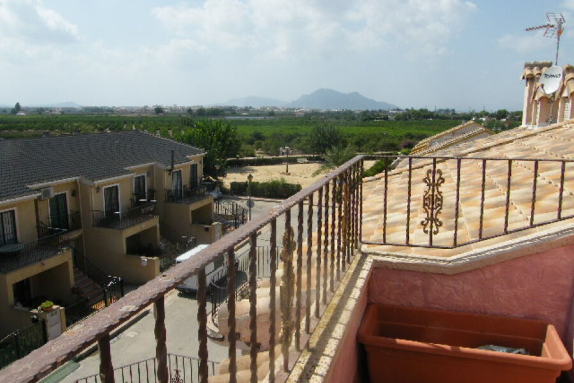 Revânzare - Casă înșiruită -
Daya Nueva - Costa Blanca