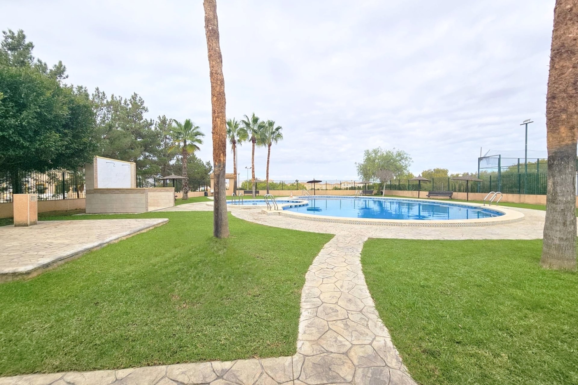 Revânzare - Casă înșiruită -
Los Altos - Costa Blanca