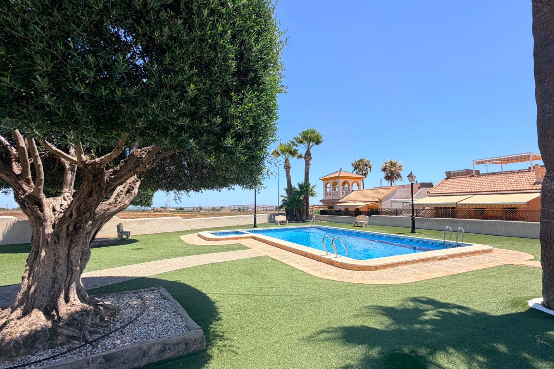 Revânzare - Casă înșiruită -
Los Montesinos - Costa Blanca