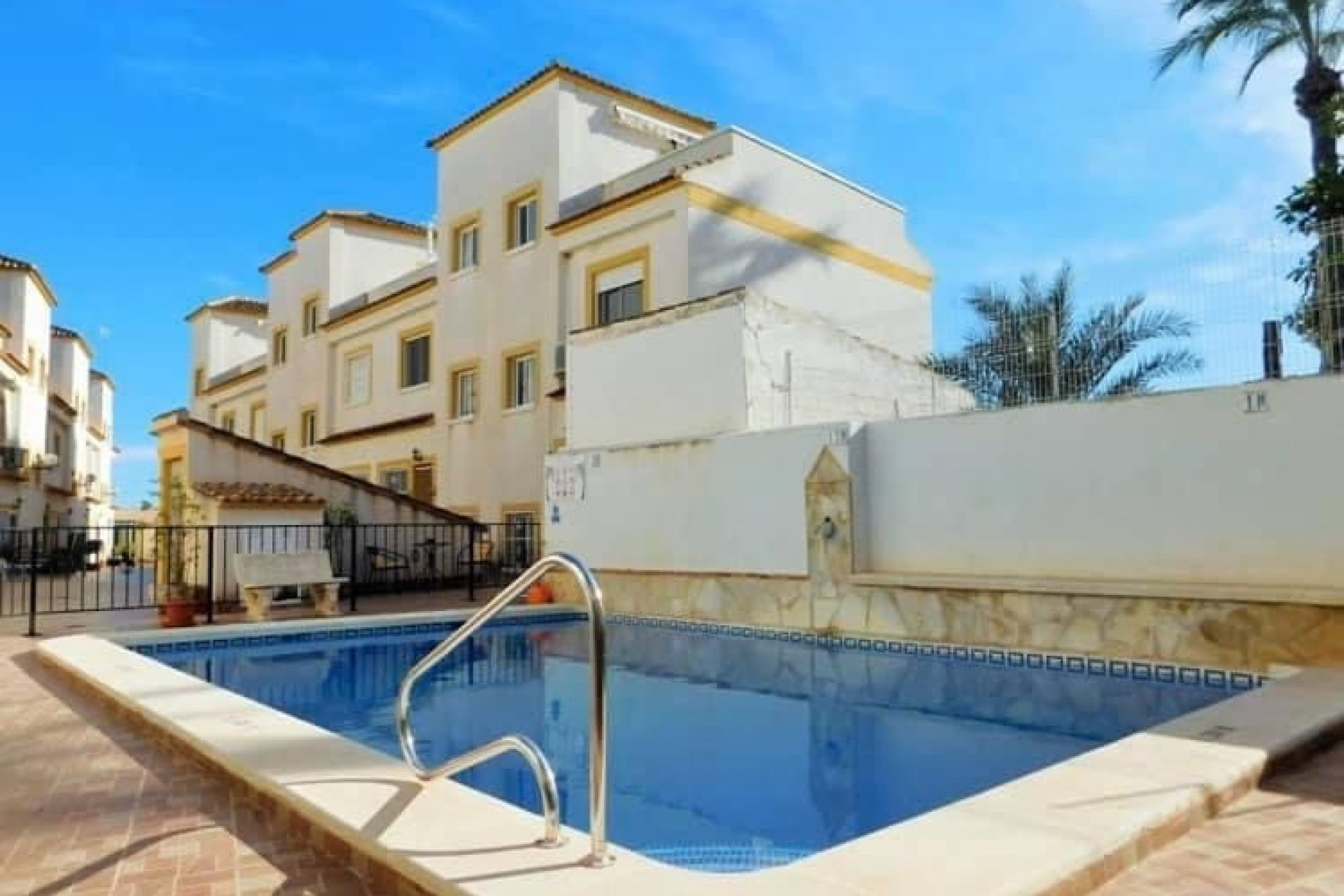 Revânzare - Casă înșiruită -
Torremendo - Costa Blanca
