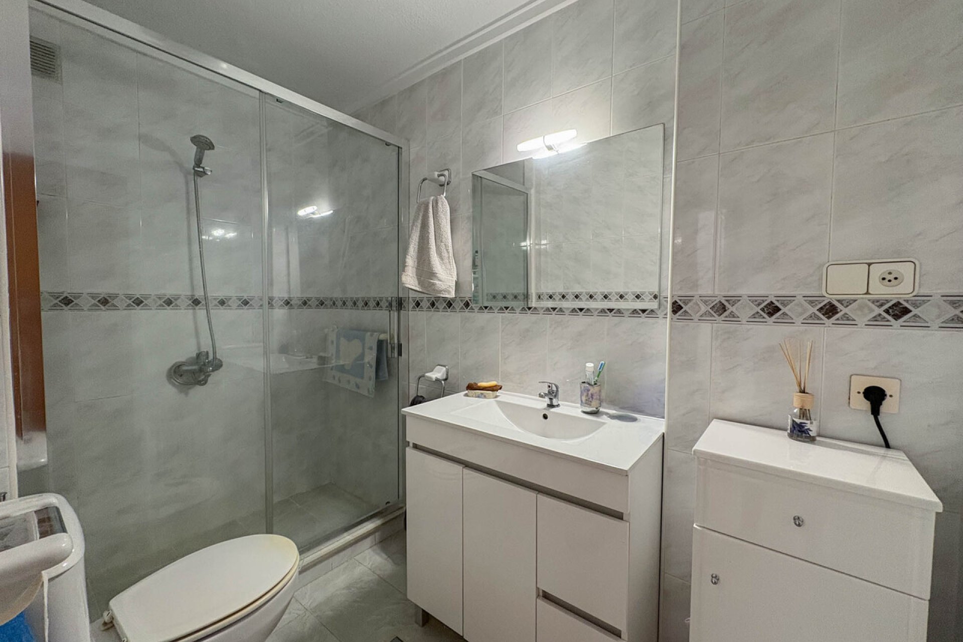 Revânzare - Casă înșiruită -
Torrevieja - Costa Blanca