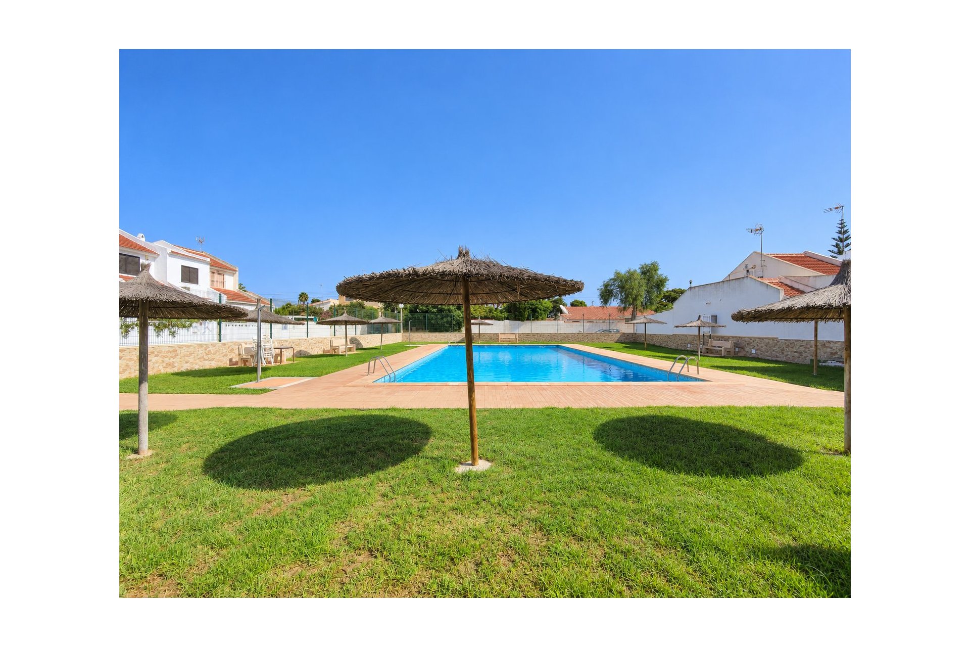 Revânzare - Casă înșiruită -
Torrevieja - Costa Blanca