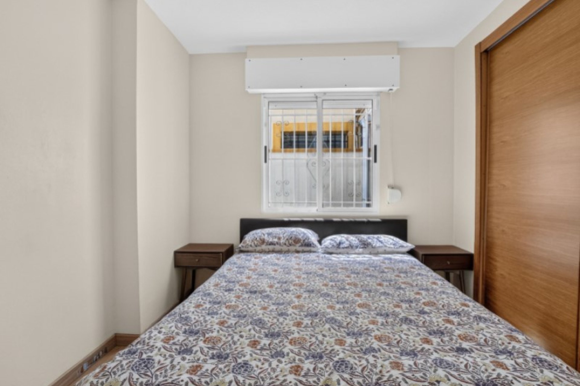 Revânzare - Casă înșiruită -
Torrevieja - Costa Blanca