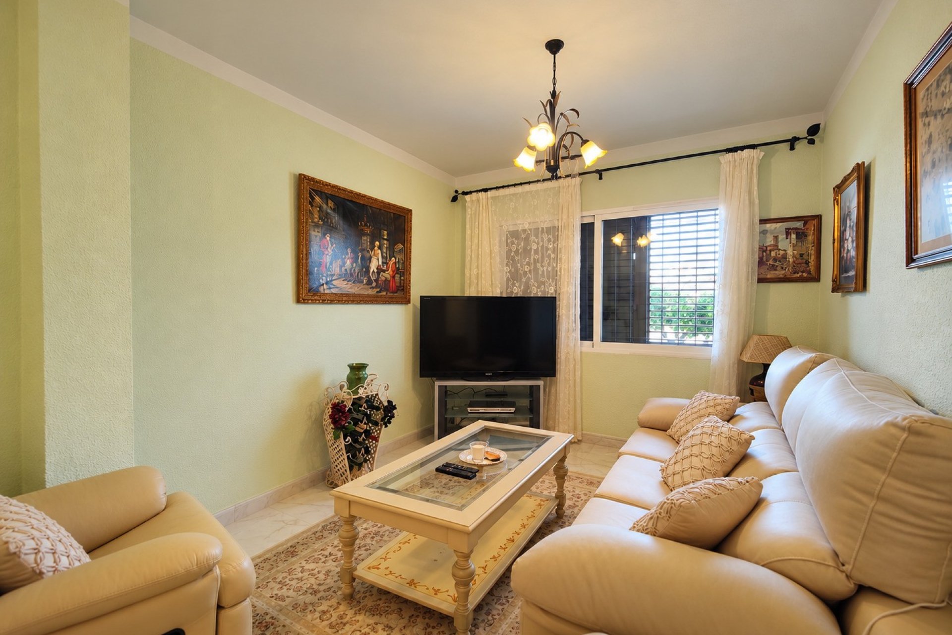 Revânzare - Casă înșiruită -
Torrevieja - Costa Blanca