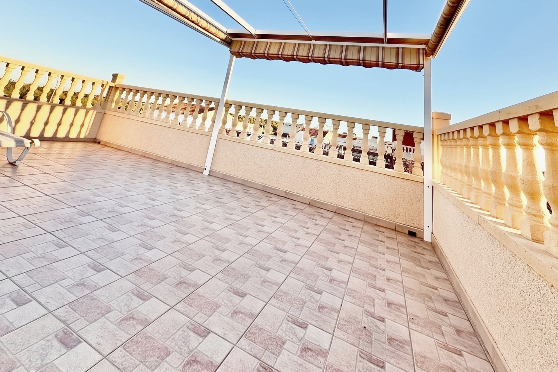 Revânzare - Casă înșiruită -
Torrevieja - Costa Blanca