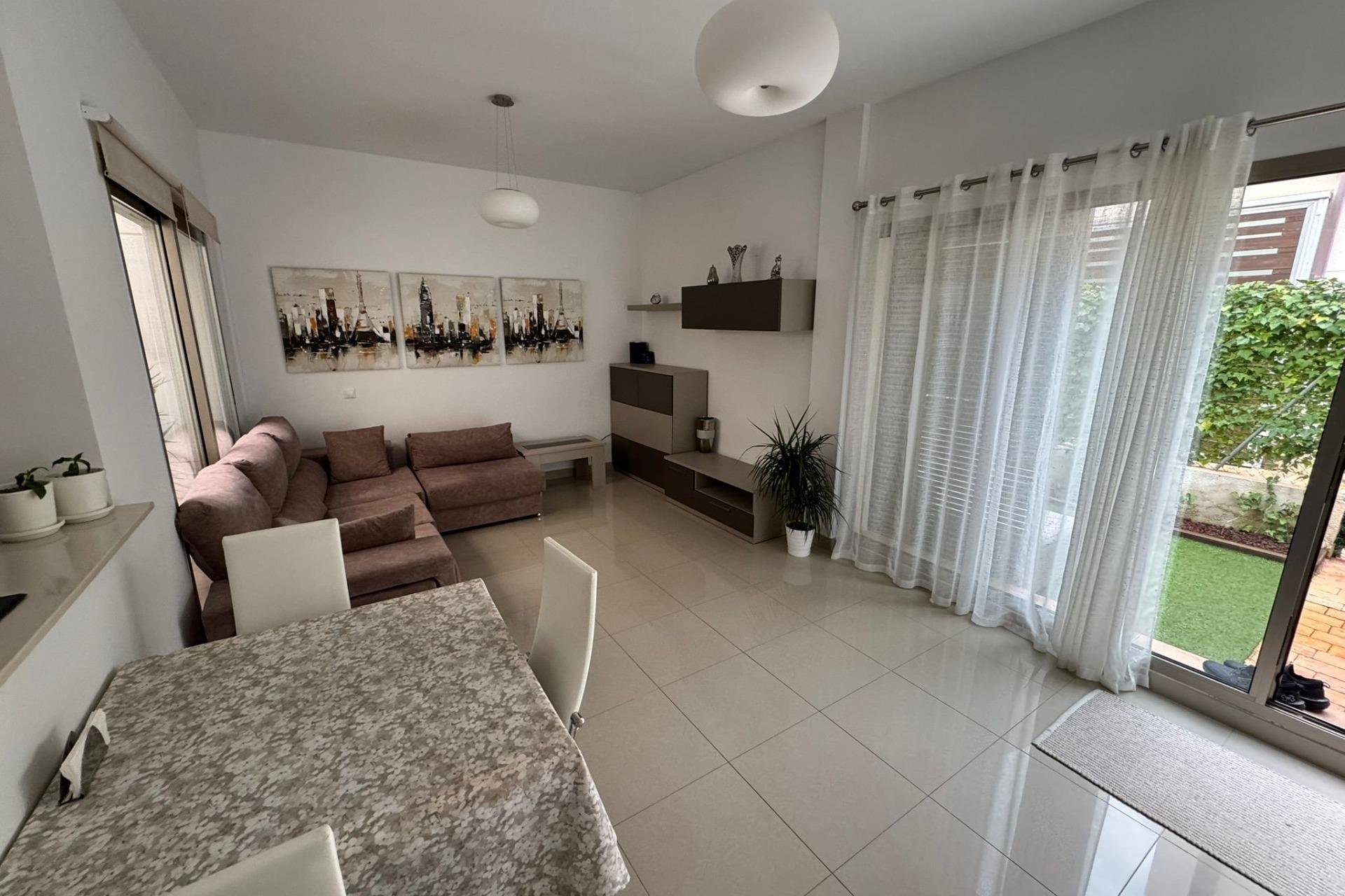Revânzare - Casă înșiruită -
Torrevieja - Punta Prima