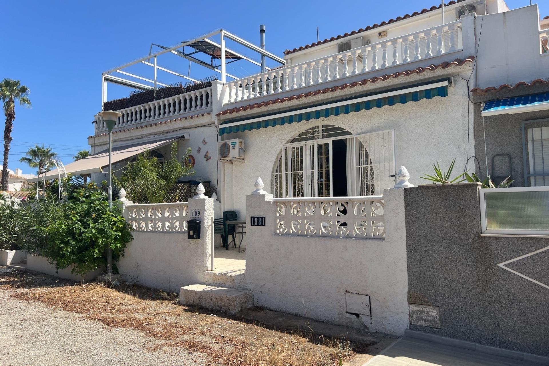 Revânzare - Casă înșiruită -
Torrevieja - San Luis