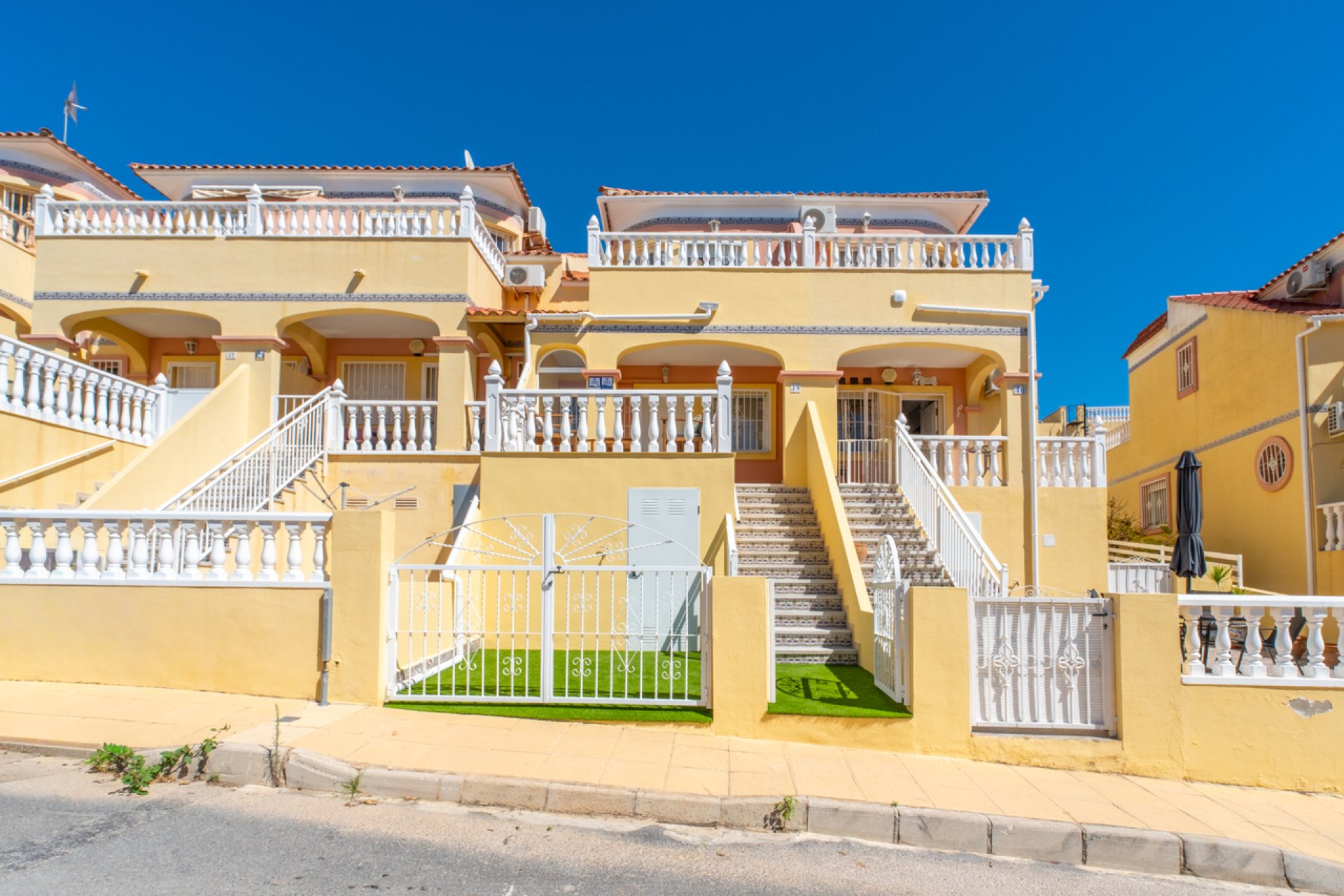 Revânzare - Casă înșiruită -
Villamartin - Costa Blanca