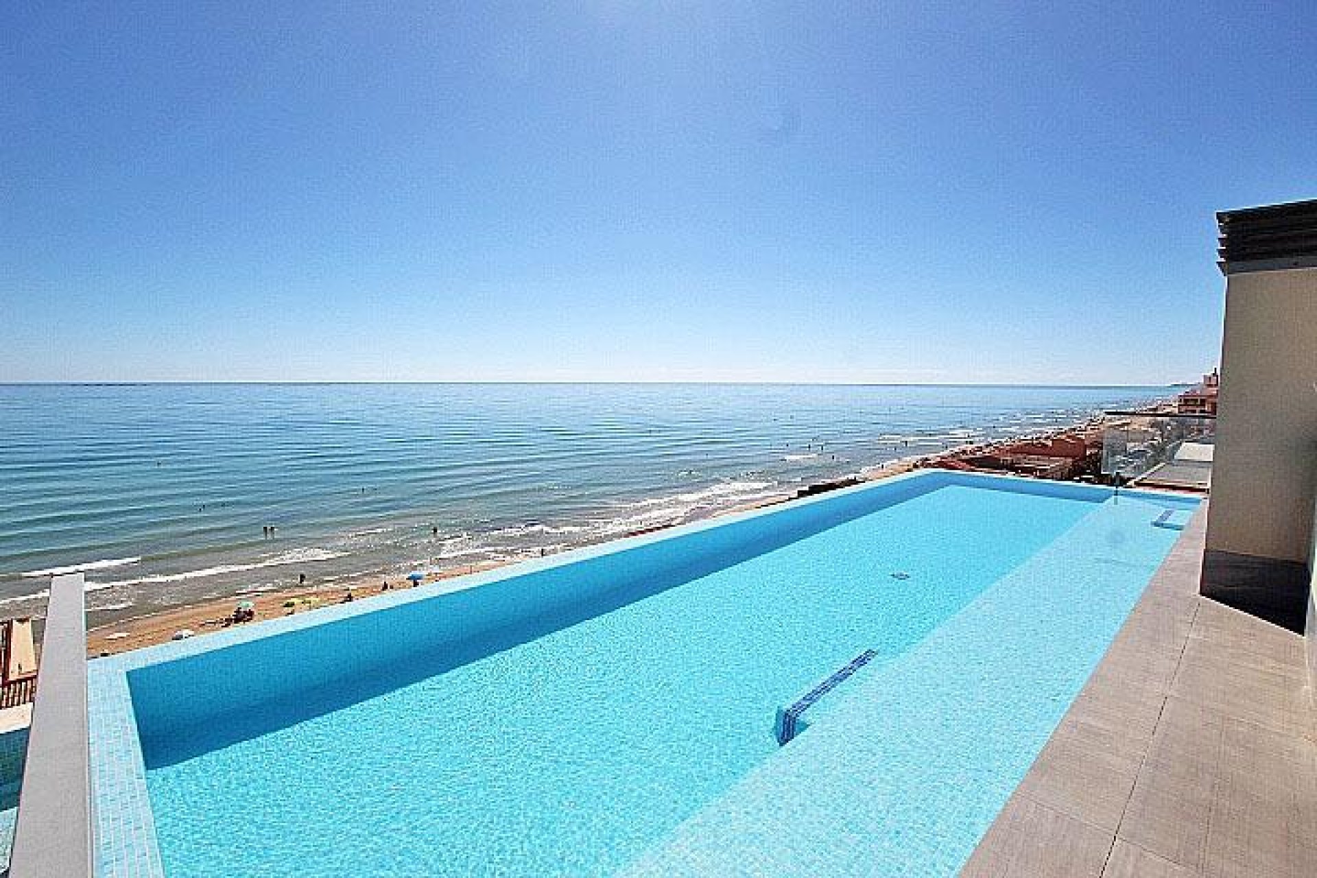 Revânzare - Mansardă -
Guardamar del Segura - Guardamar Playa