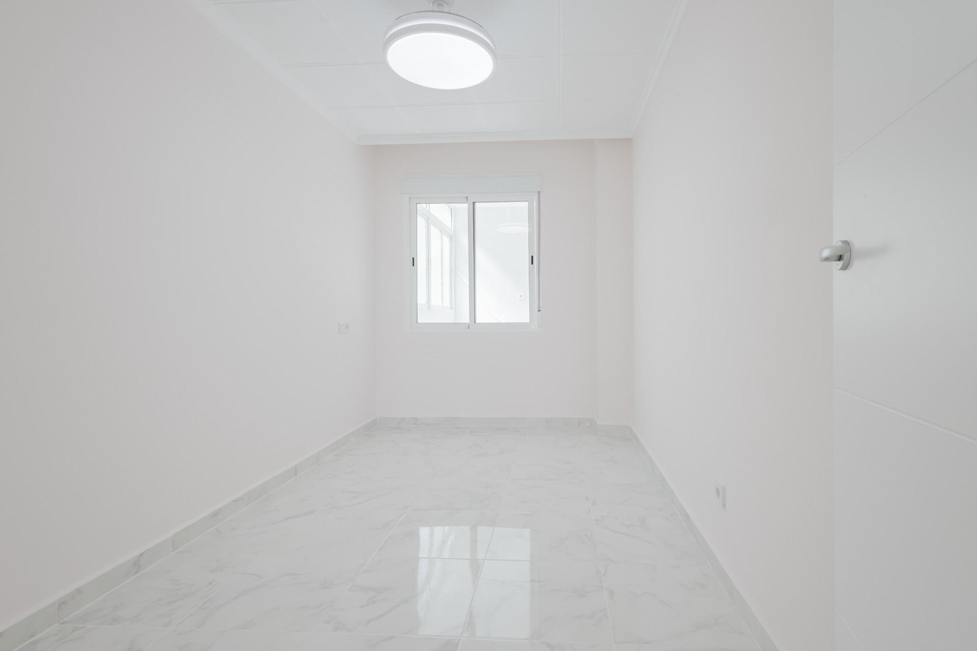 Revânzare - Mansardă -
Torrevieja - Acequion