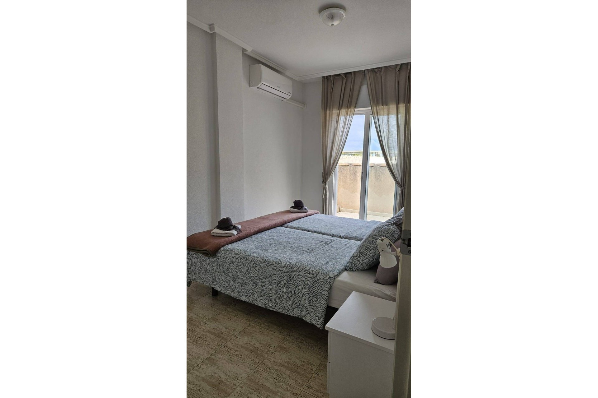 Revânzare - Mansardă -
Torrevieja - Acequion