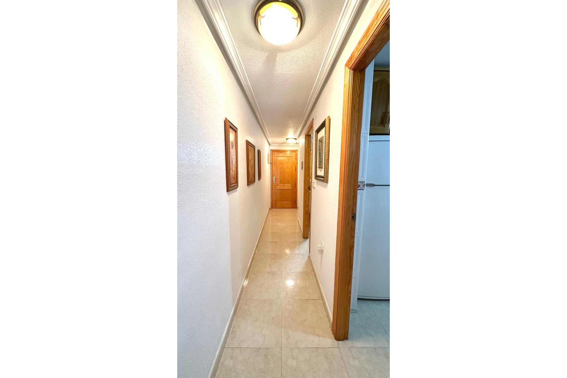 Revânzare - Mansardă -
Torrevieja - Centro