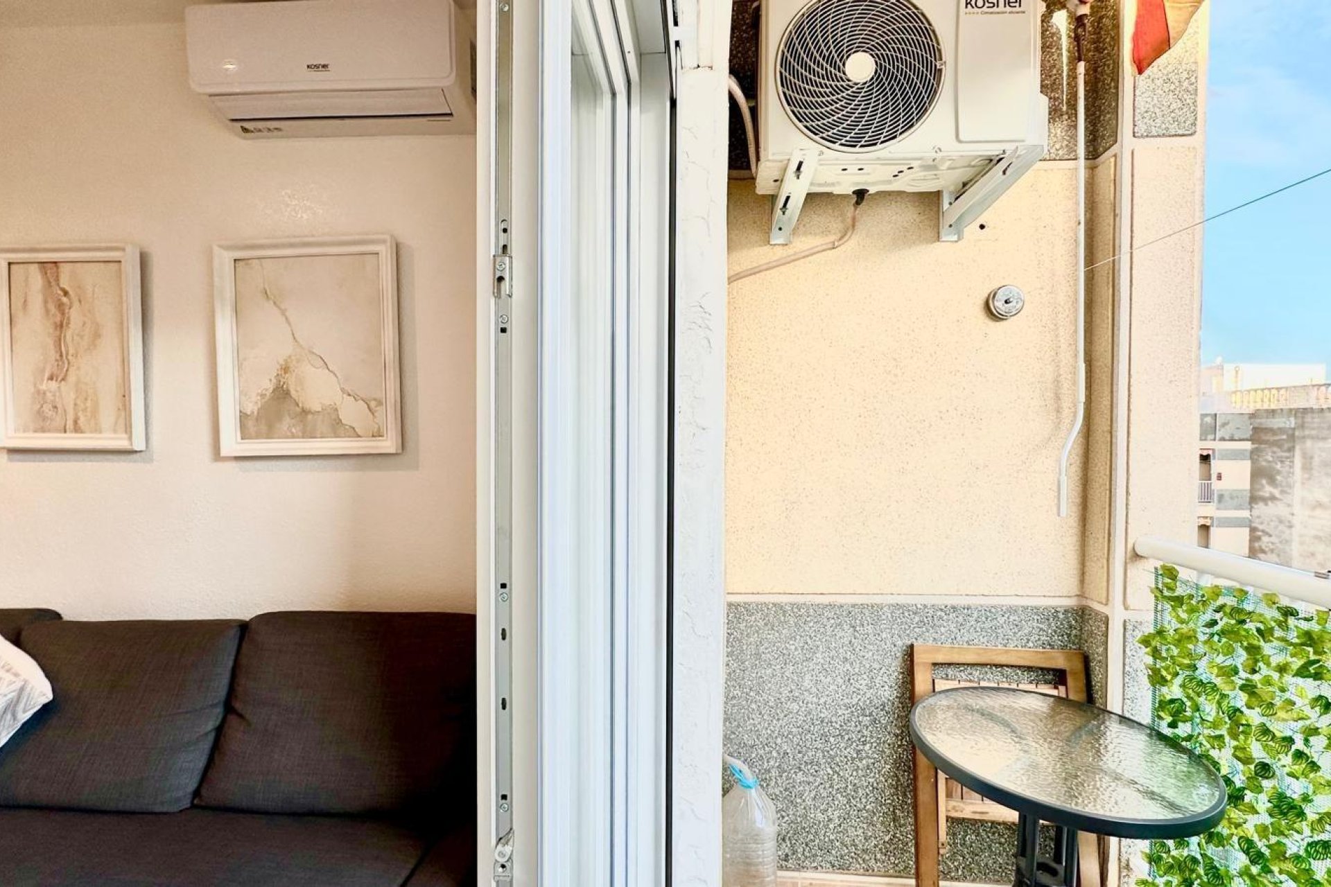 Revânzare - Mansardă -
Torrevieja - Centro