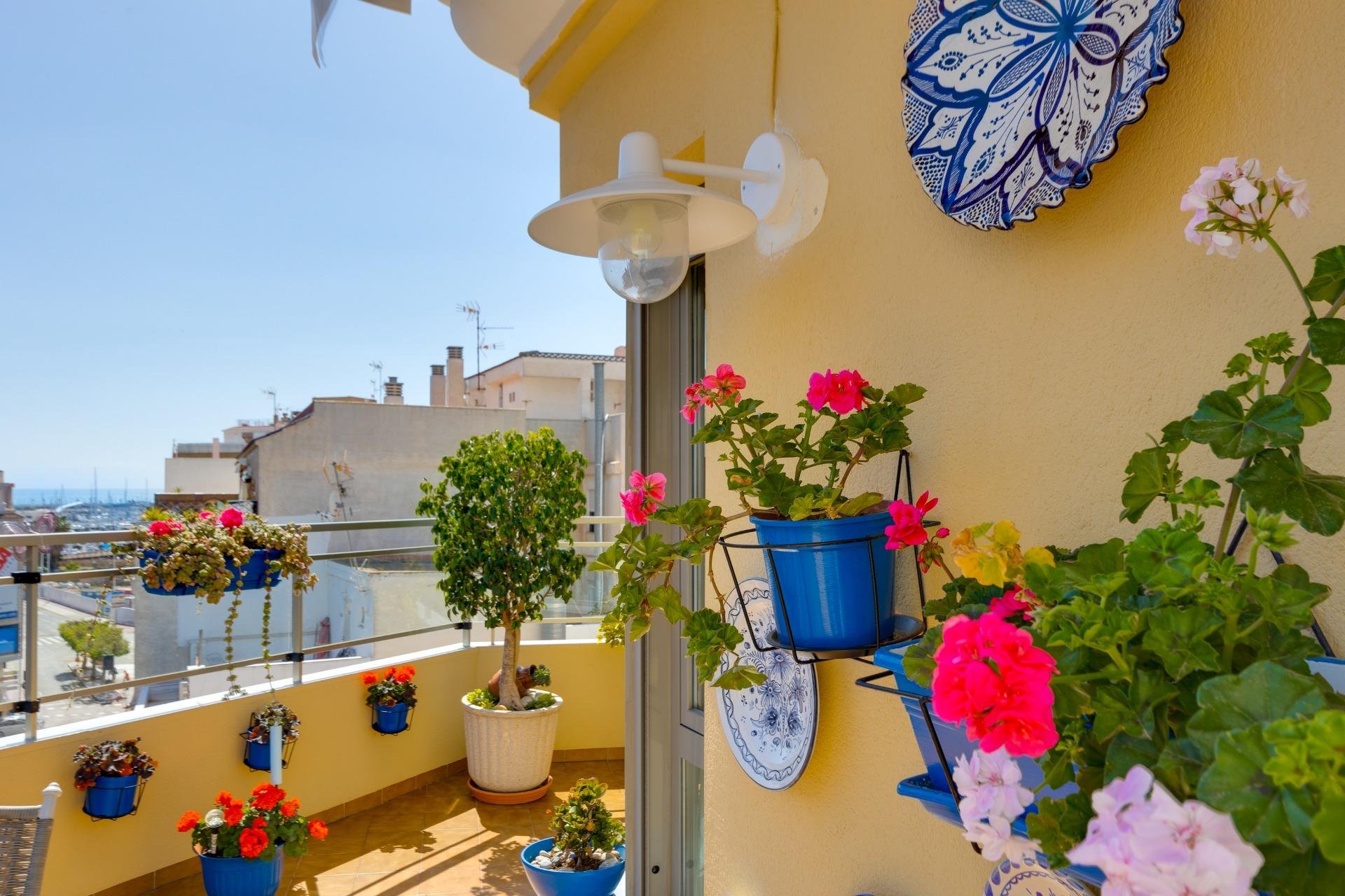 Revânzare - Mansardă -
Torrevieja - Centro