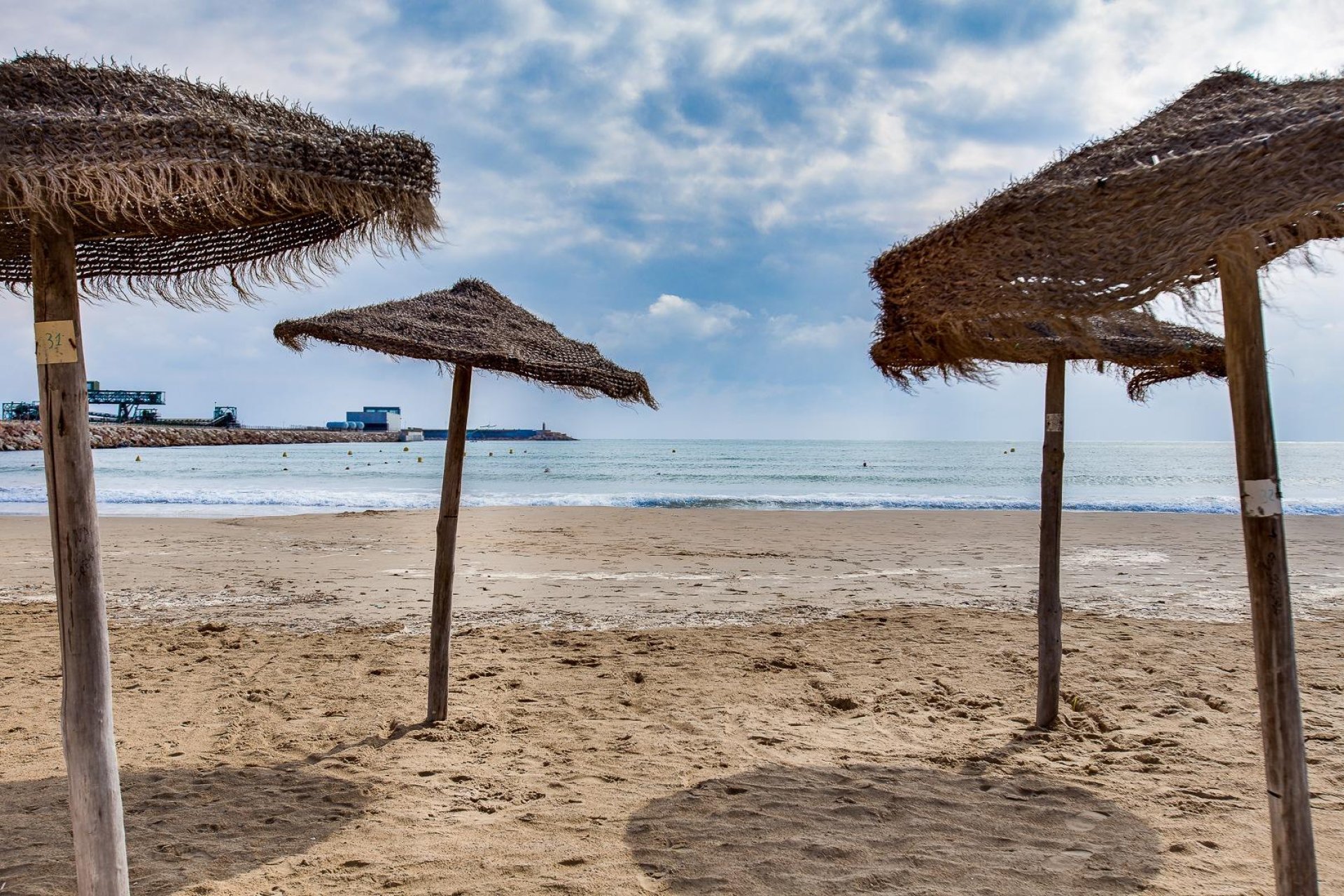 Revânzare - Mansardă -
Torrevieja - Centro