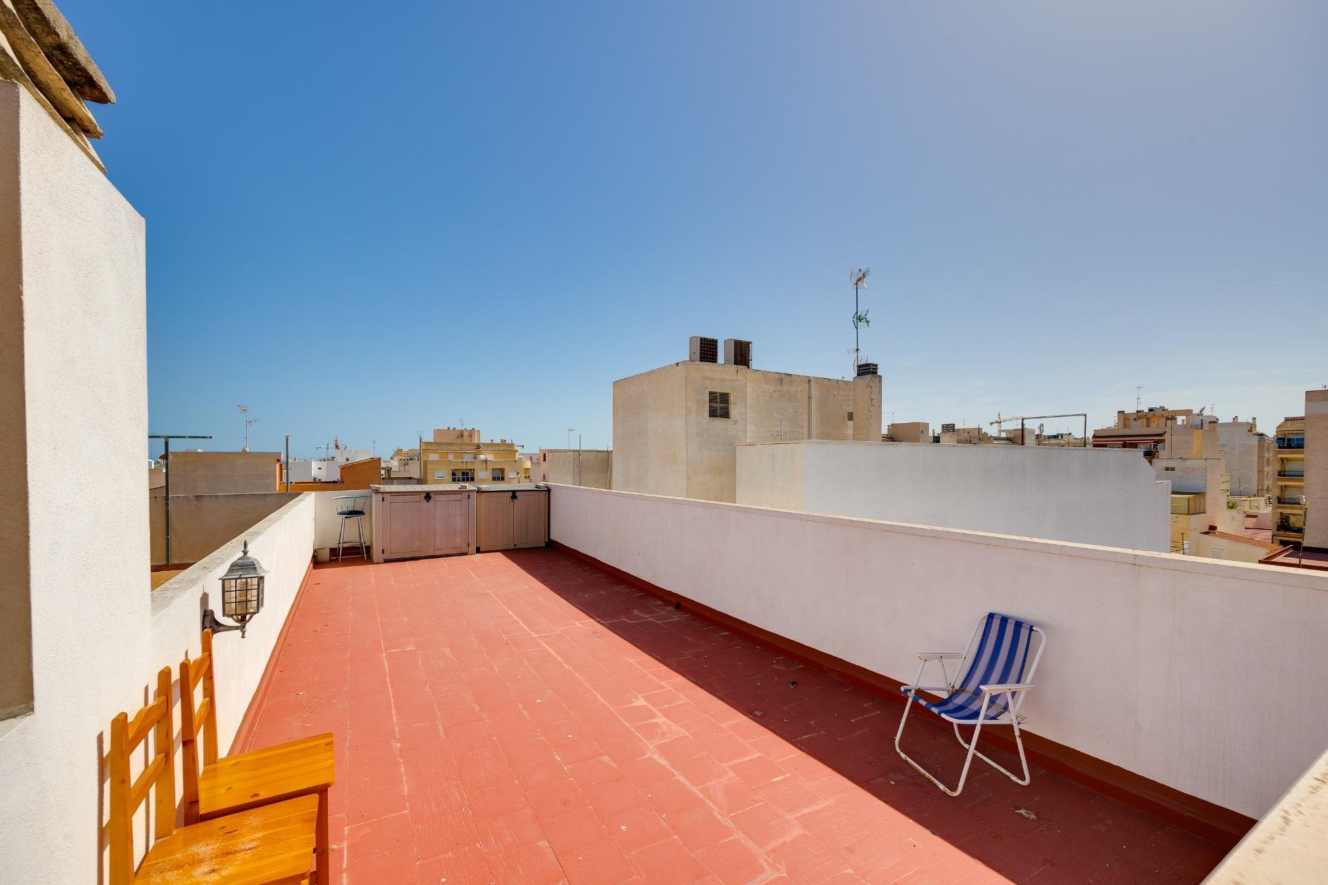 Revânzare - Mansardă -
Torrevieja - Centro