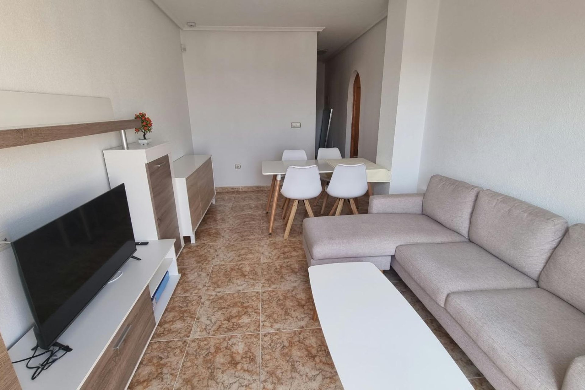 Revânzare - Mansardă -
Torrevieja - Centro