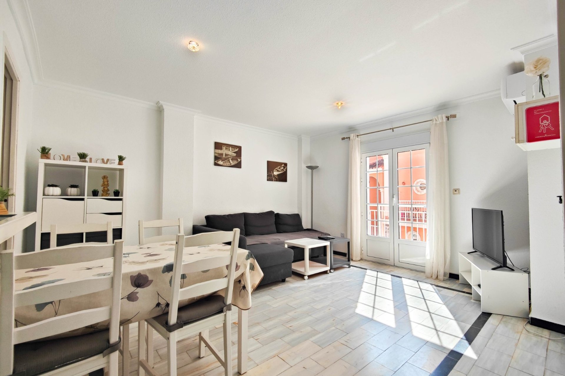 Revânzare - Mansardă -
Torrevieja - Costa Blanca