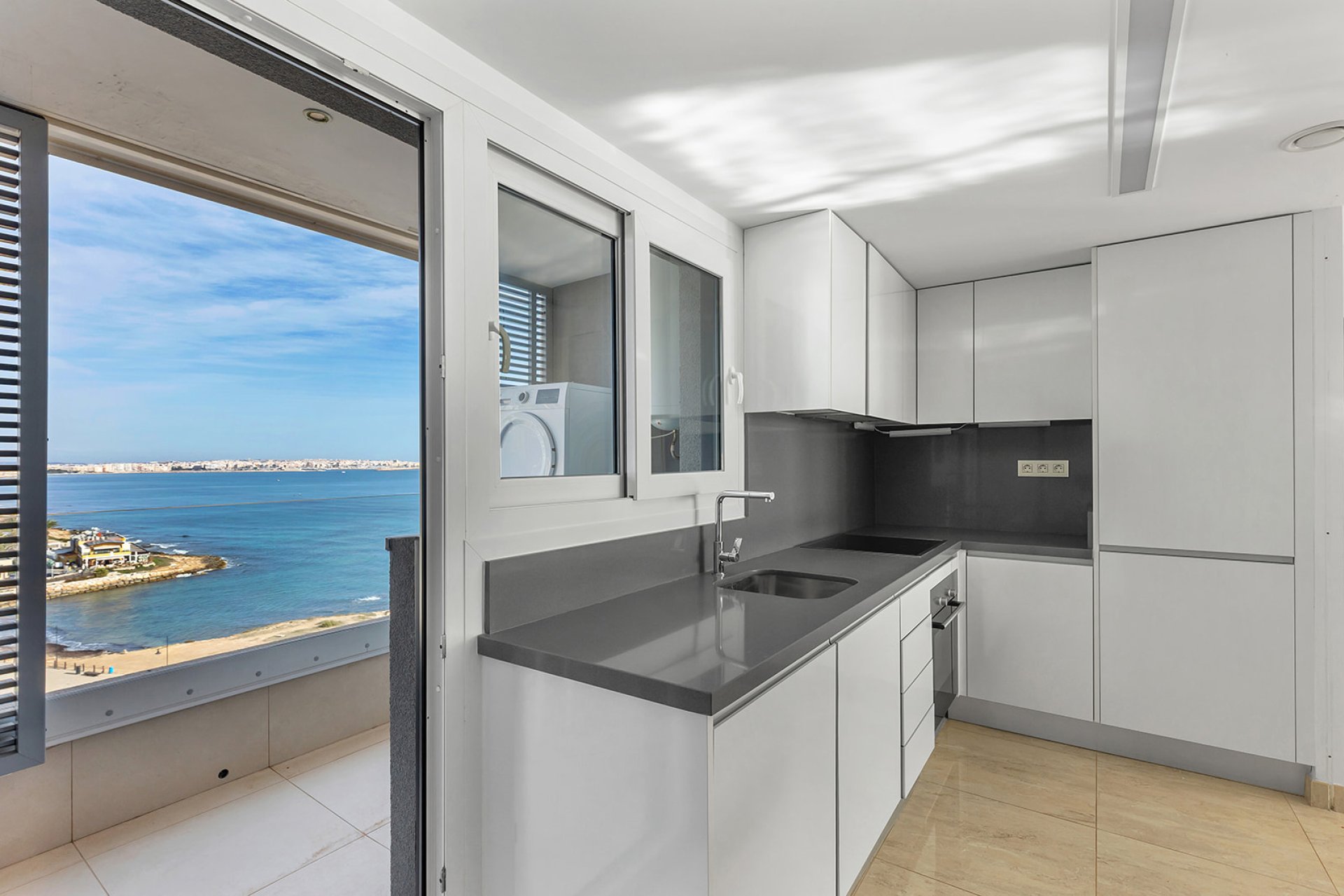 Revânzare - Mansardă -
Torrevieja - Costa Blanca
