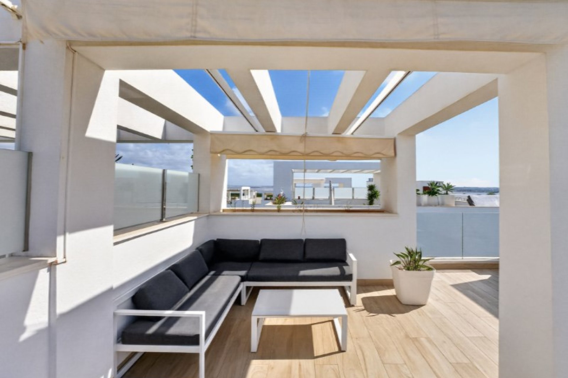 Revânzare - Mansardă -
Torrevieja - Costa Blanca