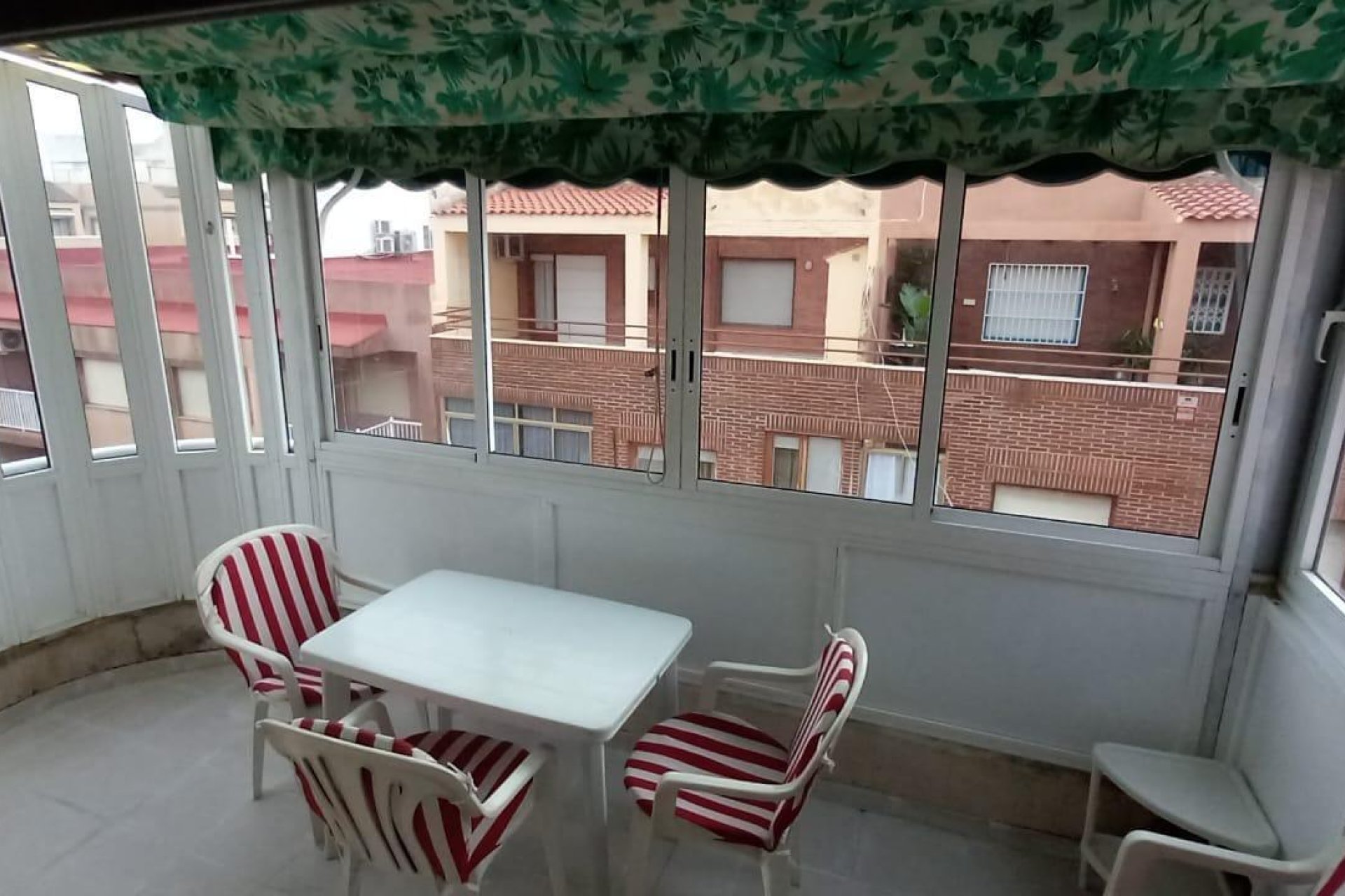 Revânzare - Mansardă -
Torrevieja - El Acequión - Los Náufragos