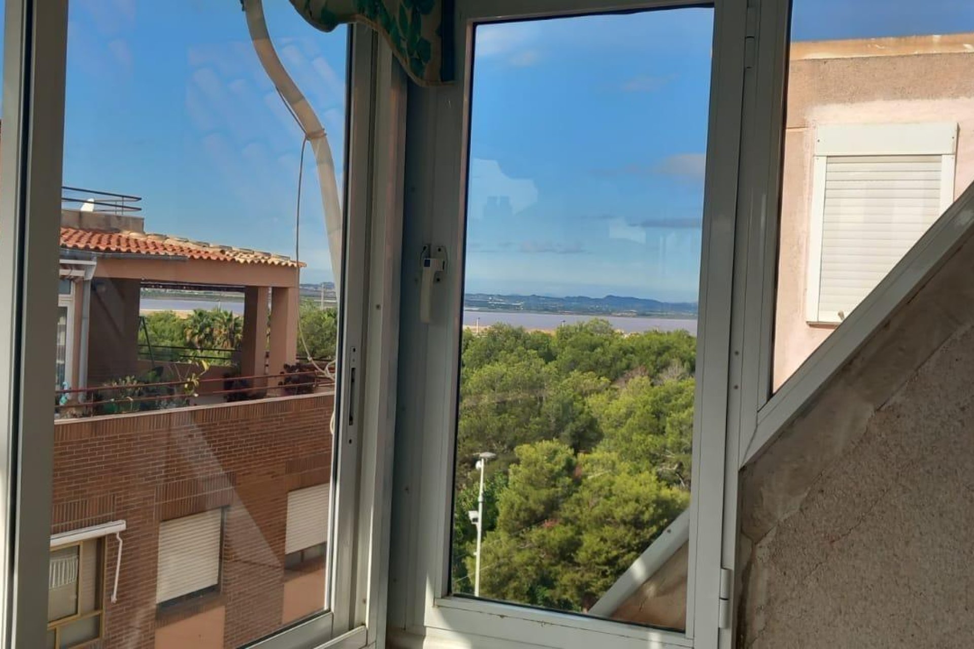 Revânzare - Mansardă -
Torrevieja - El Acequión - Los Náufragos