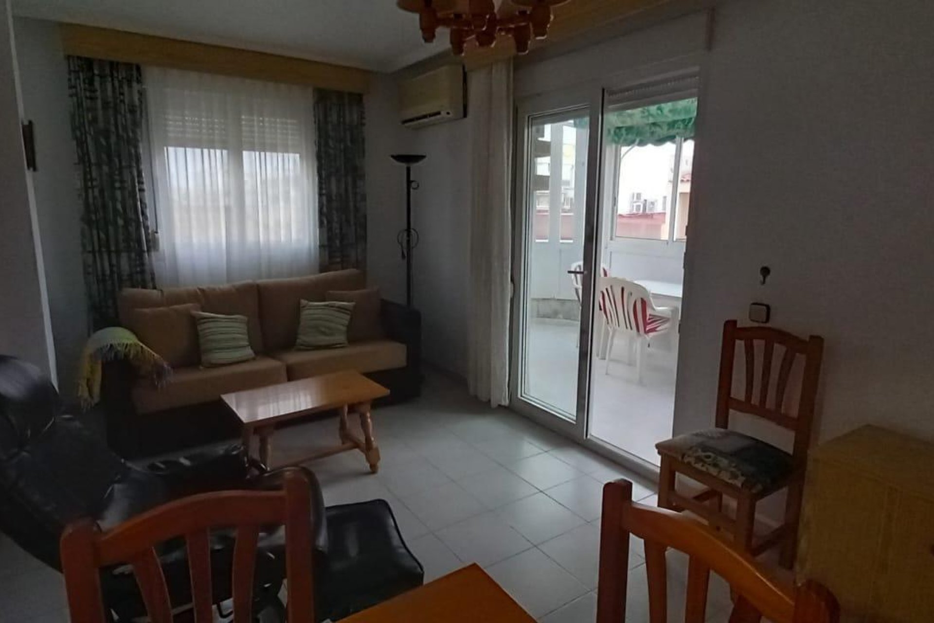 Revânzare - Mansardă -
Torrevieja - El Acequión - Los Náufragos