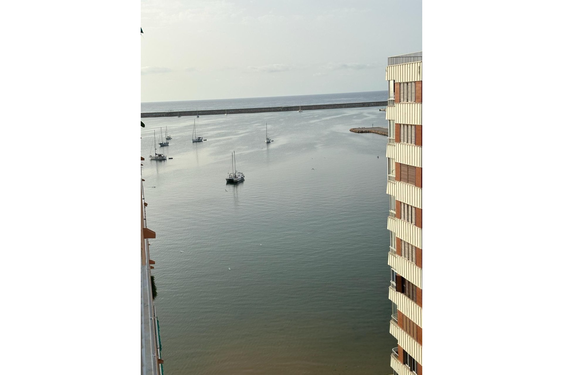 Revânzare - Mansardă -
Torrevieja - El Acequión - Los Náufragos