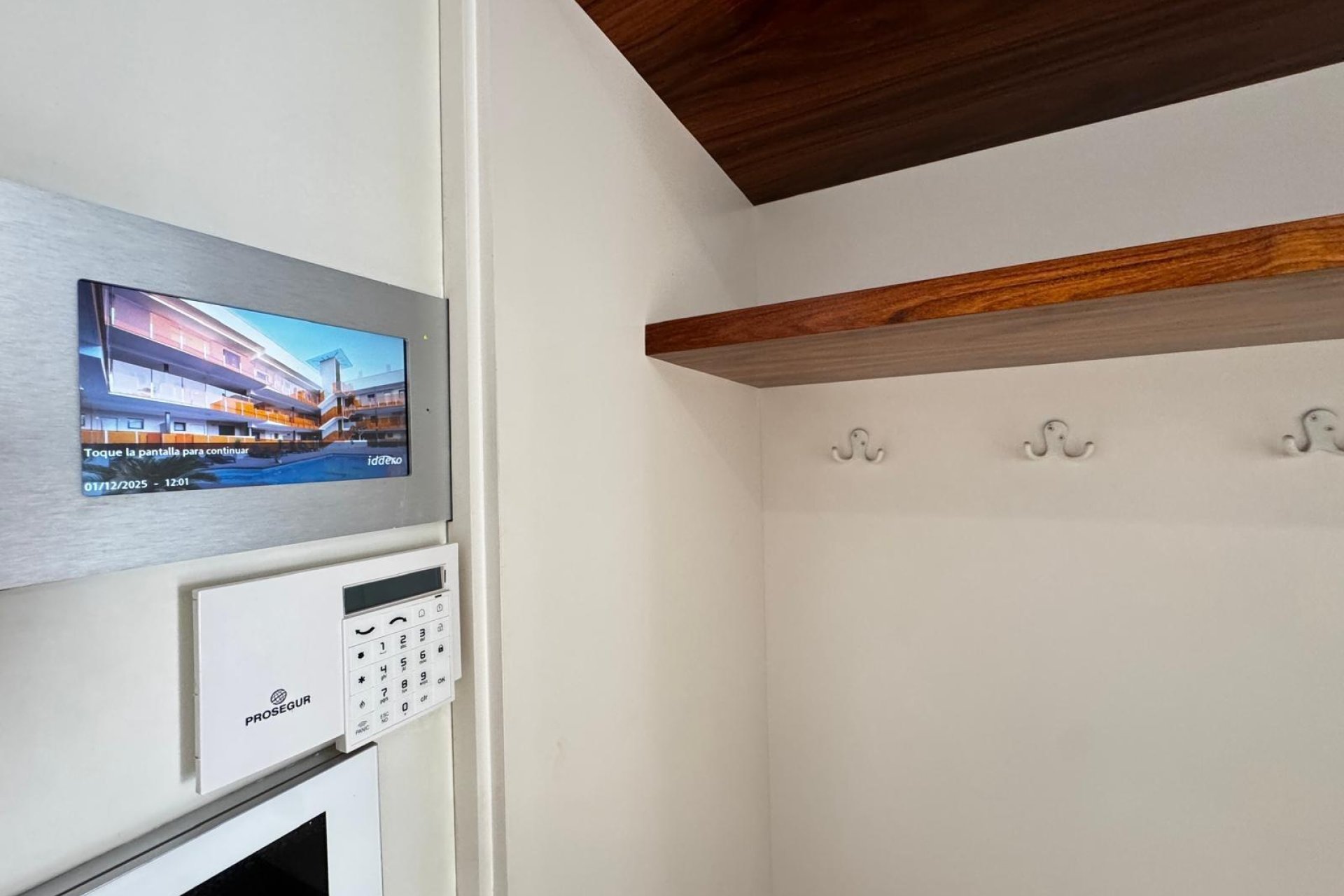 Revânzare - Mansardă -
Torrevieja - Estacion De Autobuses