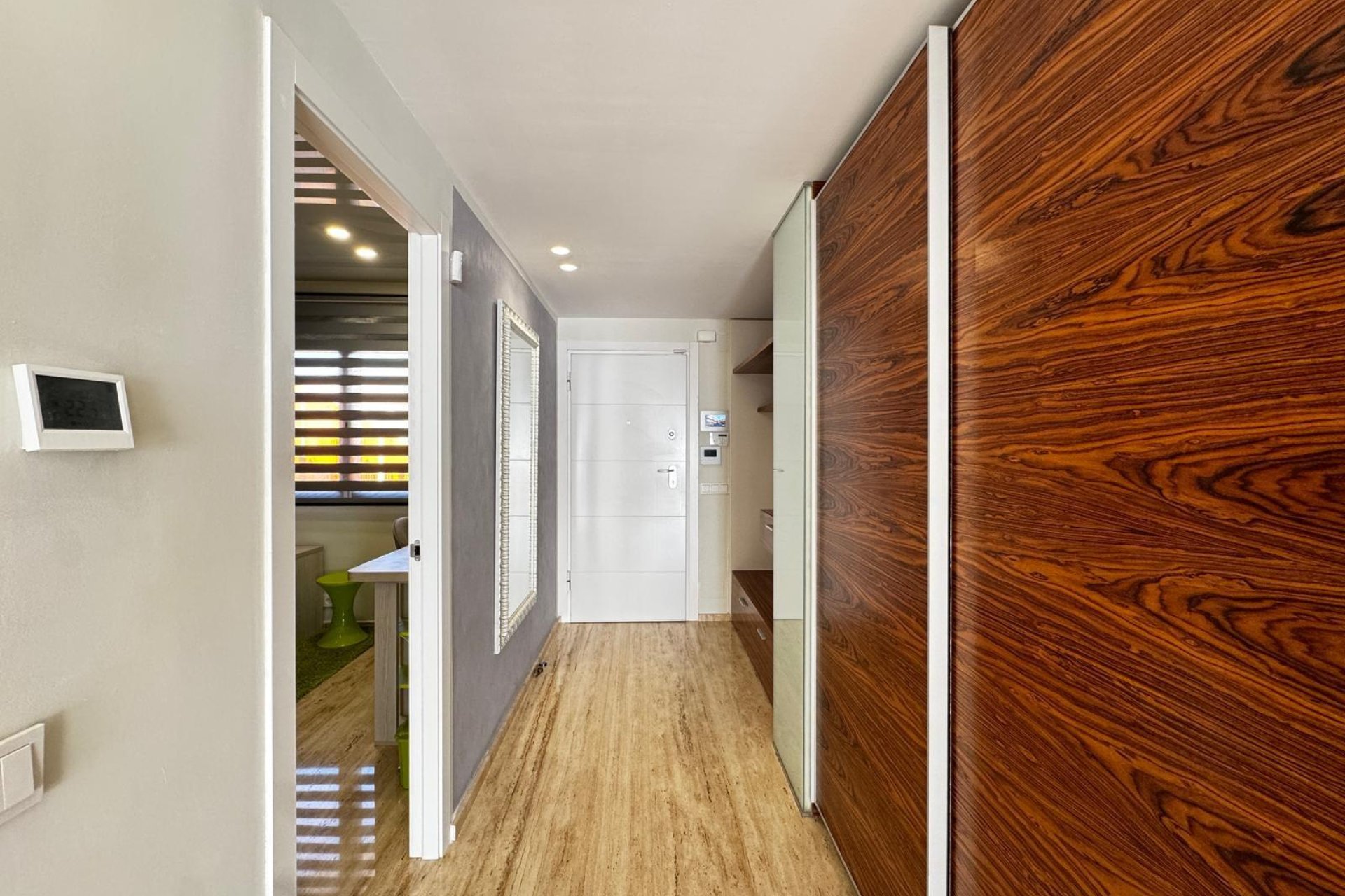 Revânzare - Mansardă -
Torrevieja - Estacion De Autobuses