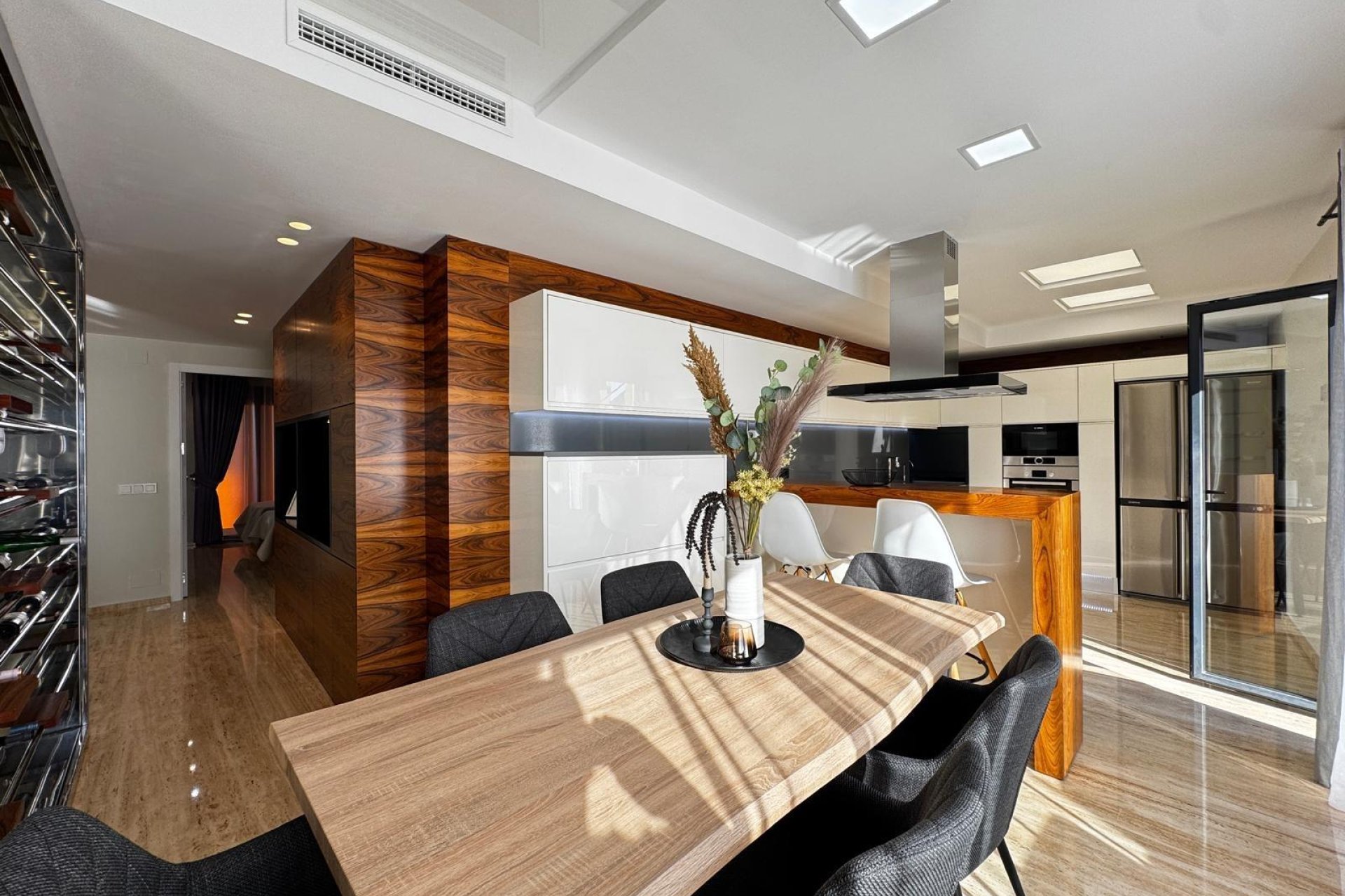 Revânzare - Mansardă -
Torrevieja - Estacion De Autobuses