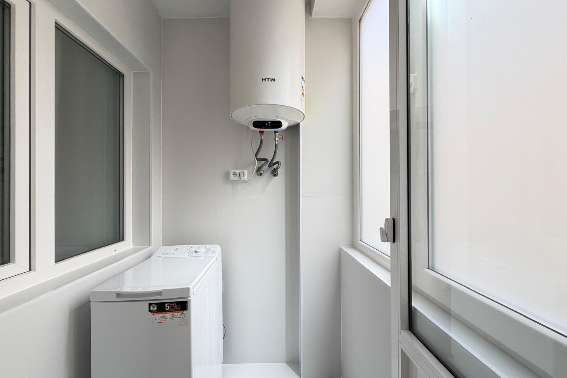 Revânzare - Mansardă -
Torrevieja - Estacion De Autobuses