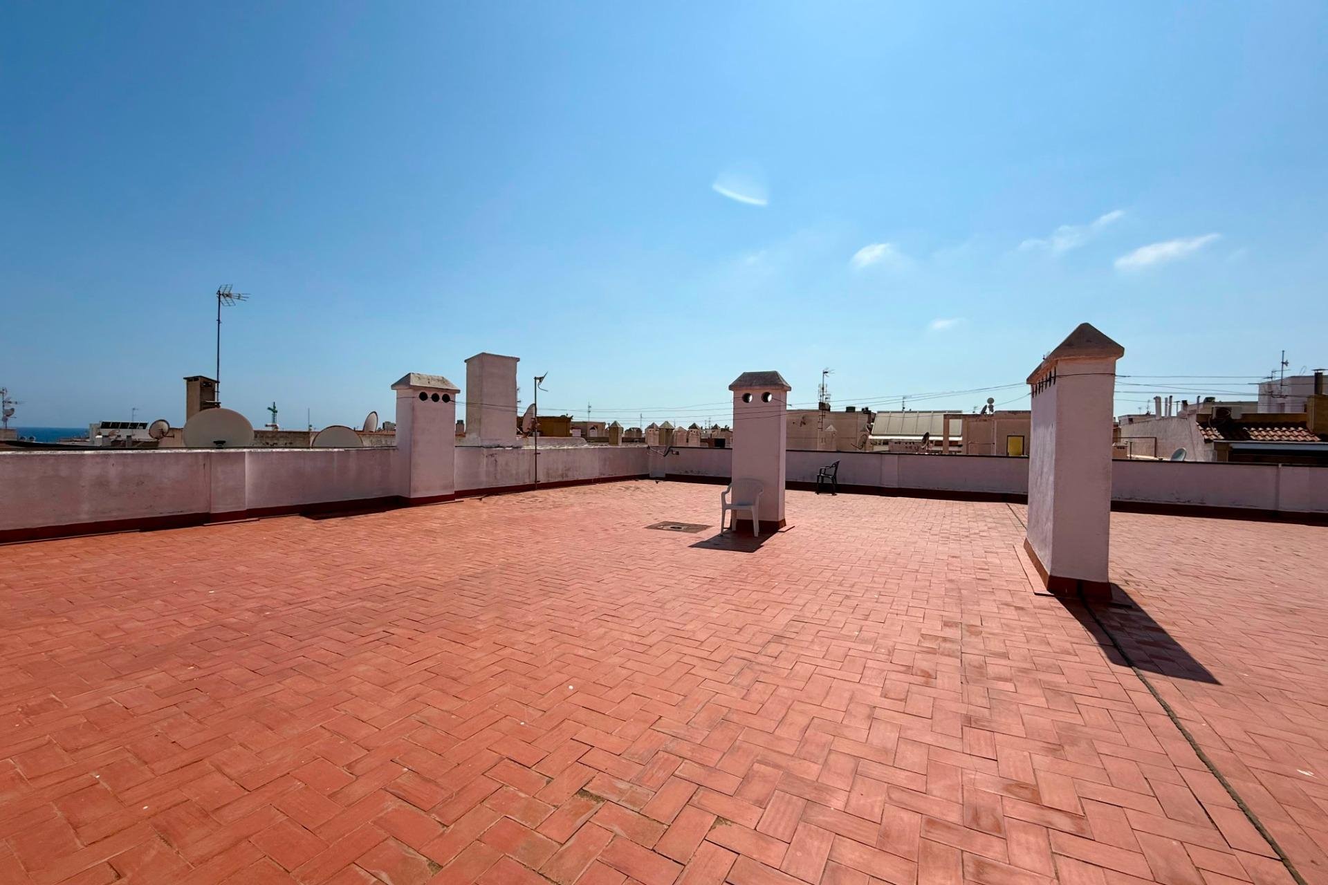 Revânzare - Mansardă -
Torrevieja - Habaneras
