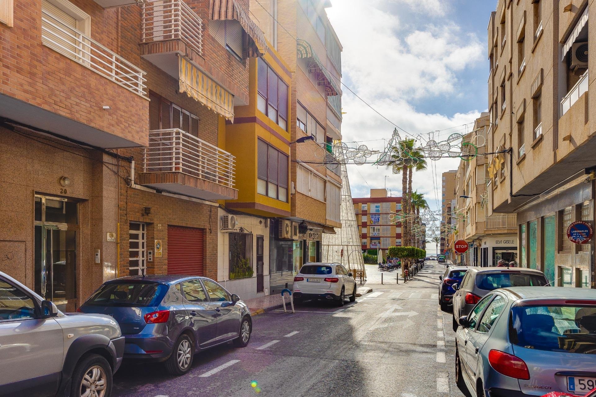 Revânzare - Mansardă -
Torrevieja - Paseo Maritimo