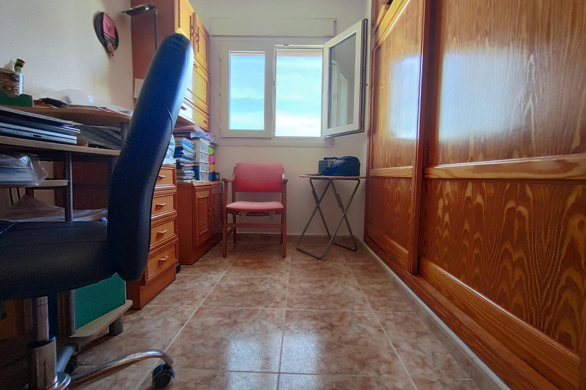 Revânzare - Mansardă -
Torrevieja - Paseo Maritimo