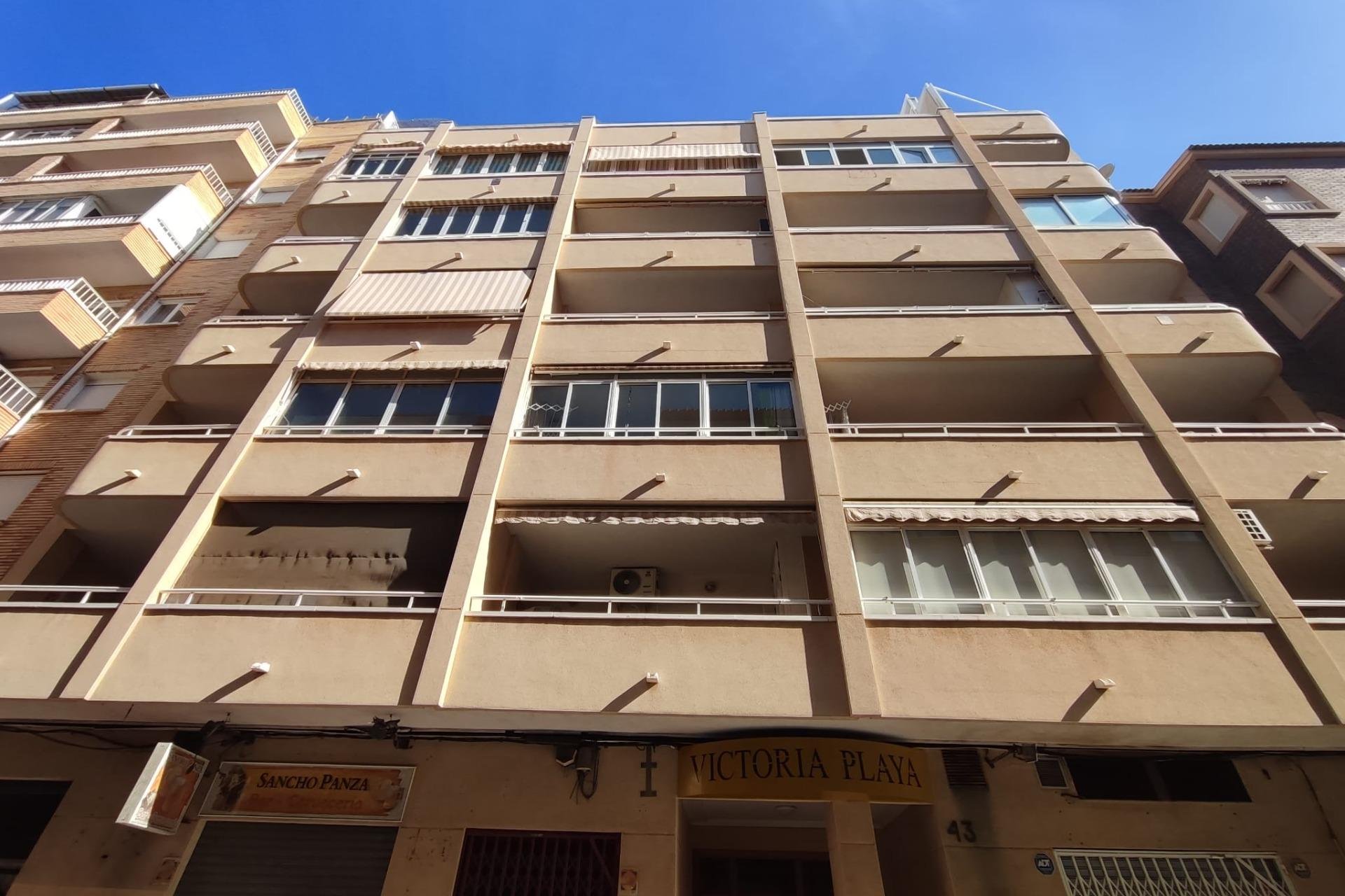 Revânzare - Mansardă -
Torrevieja - Paseo Maritimo