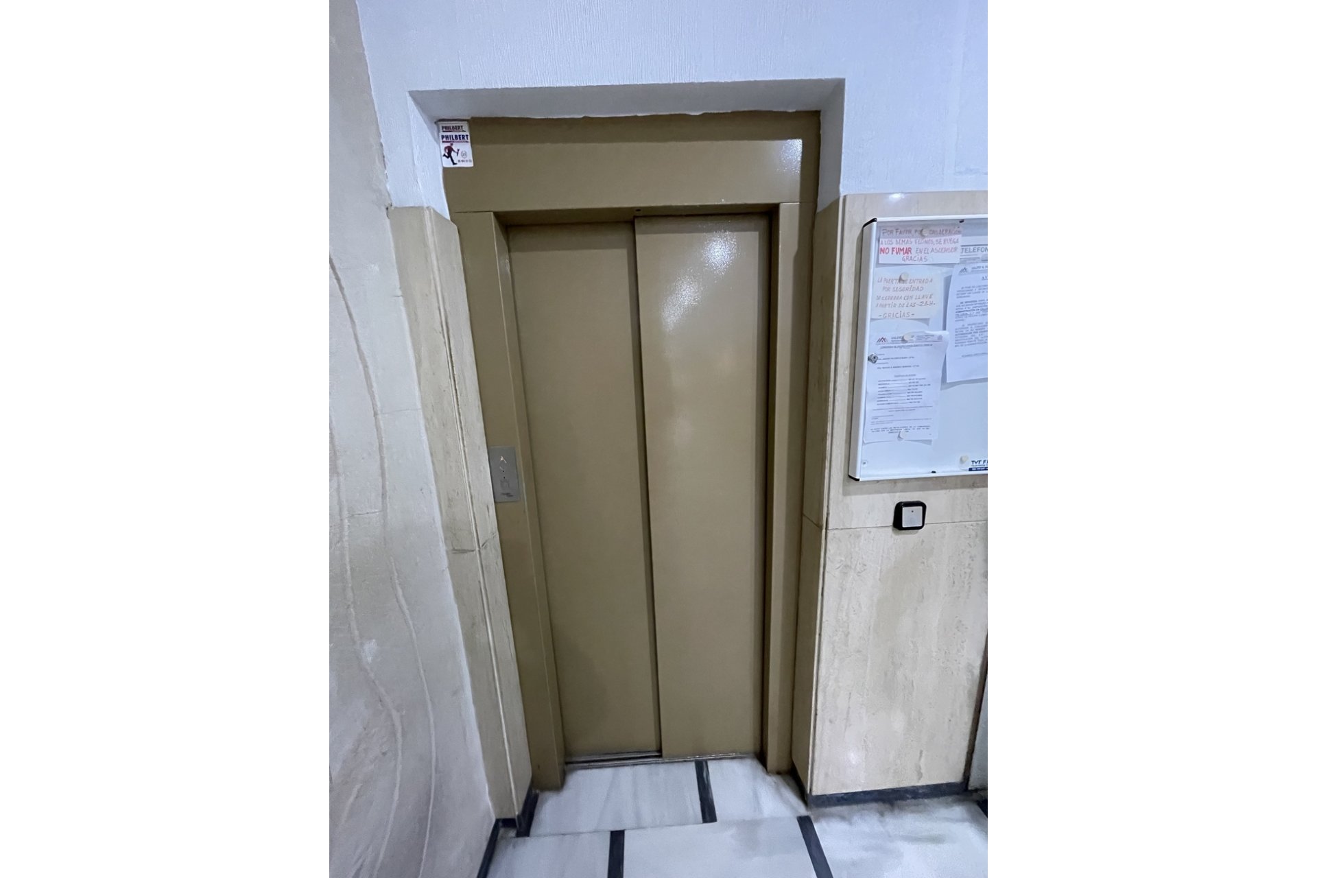 Revânzare - Mansardă -
Torrevieja - Playa de cura