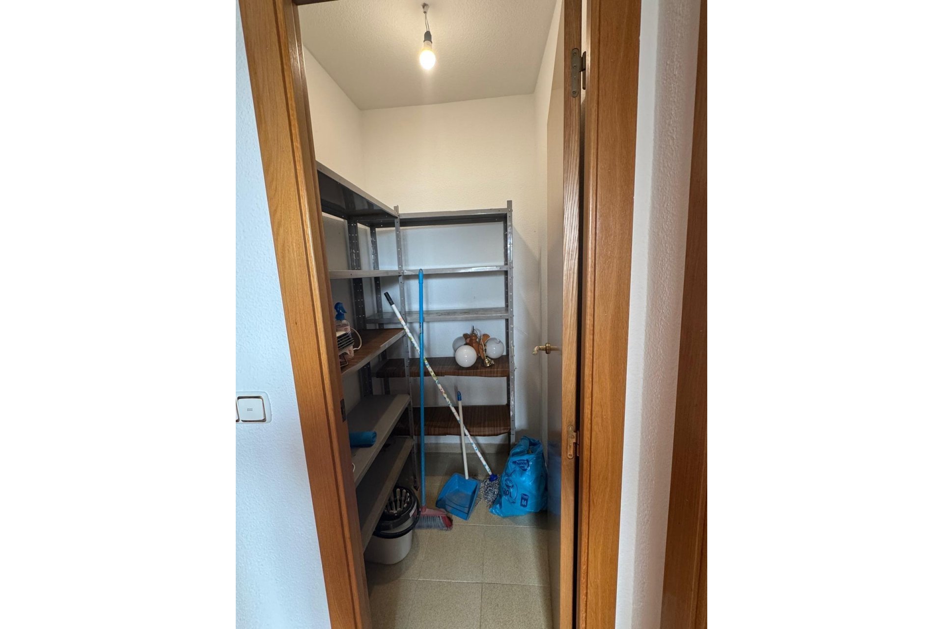 Revânzare - Mansardă -
Torrevieja - Playa de los Locos