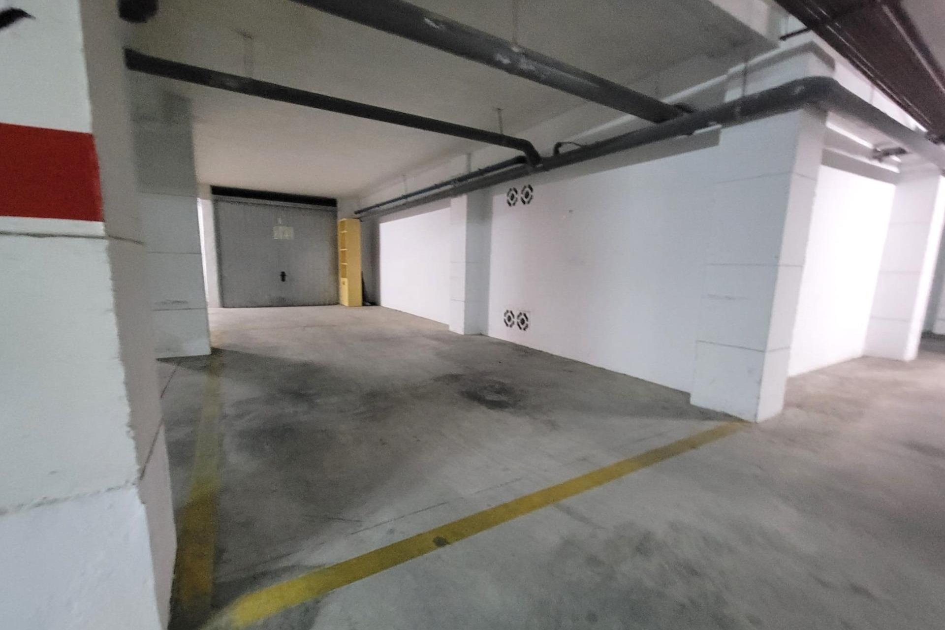 Revânzare - Mansardă -
Torrevieja - Playa de los Locos