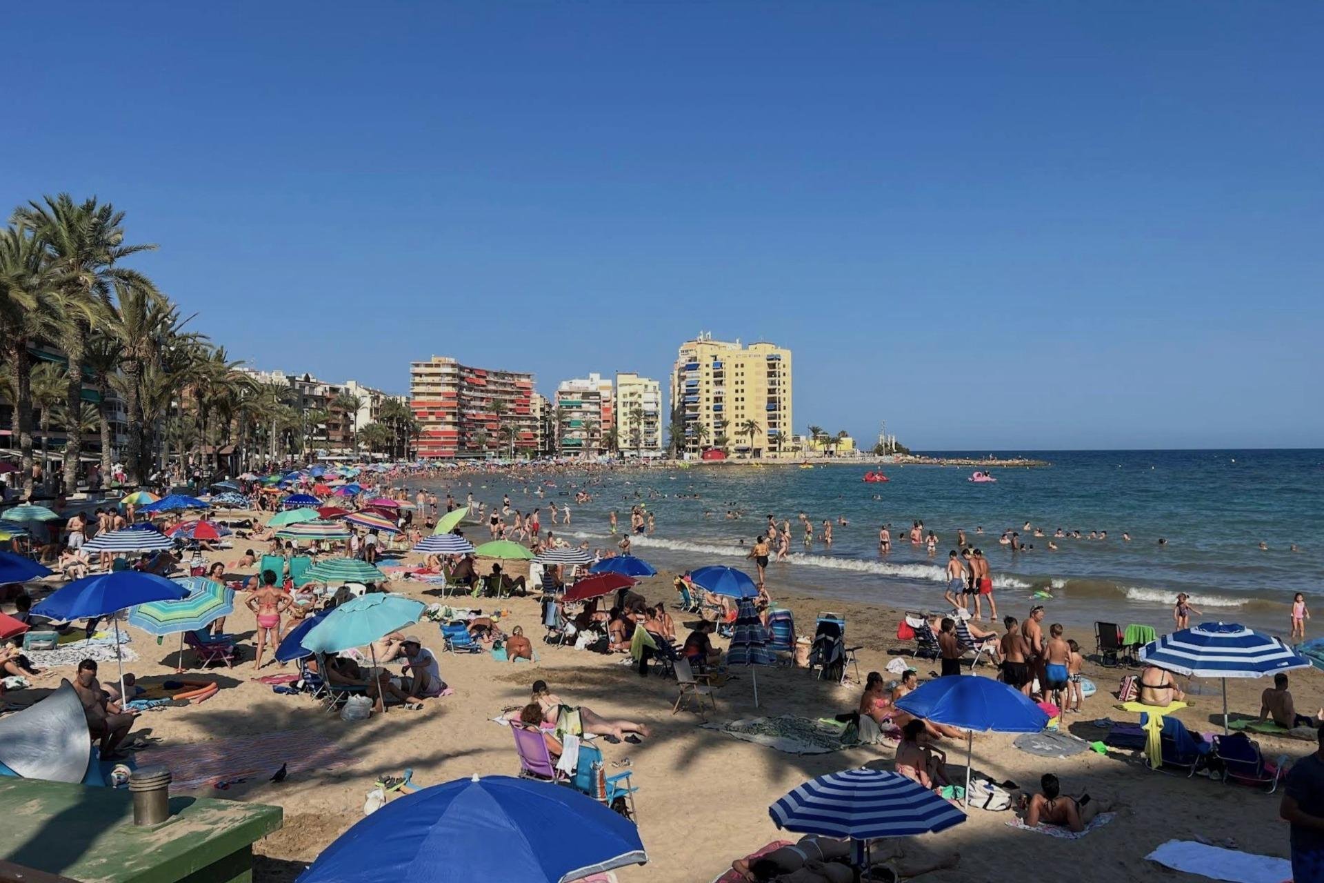 Revânzare - Mansardă -
Torrevieja - Playa del Cura